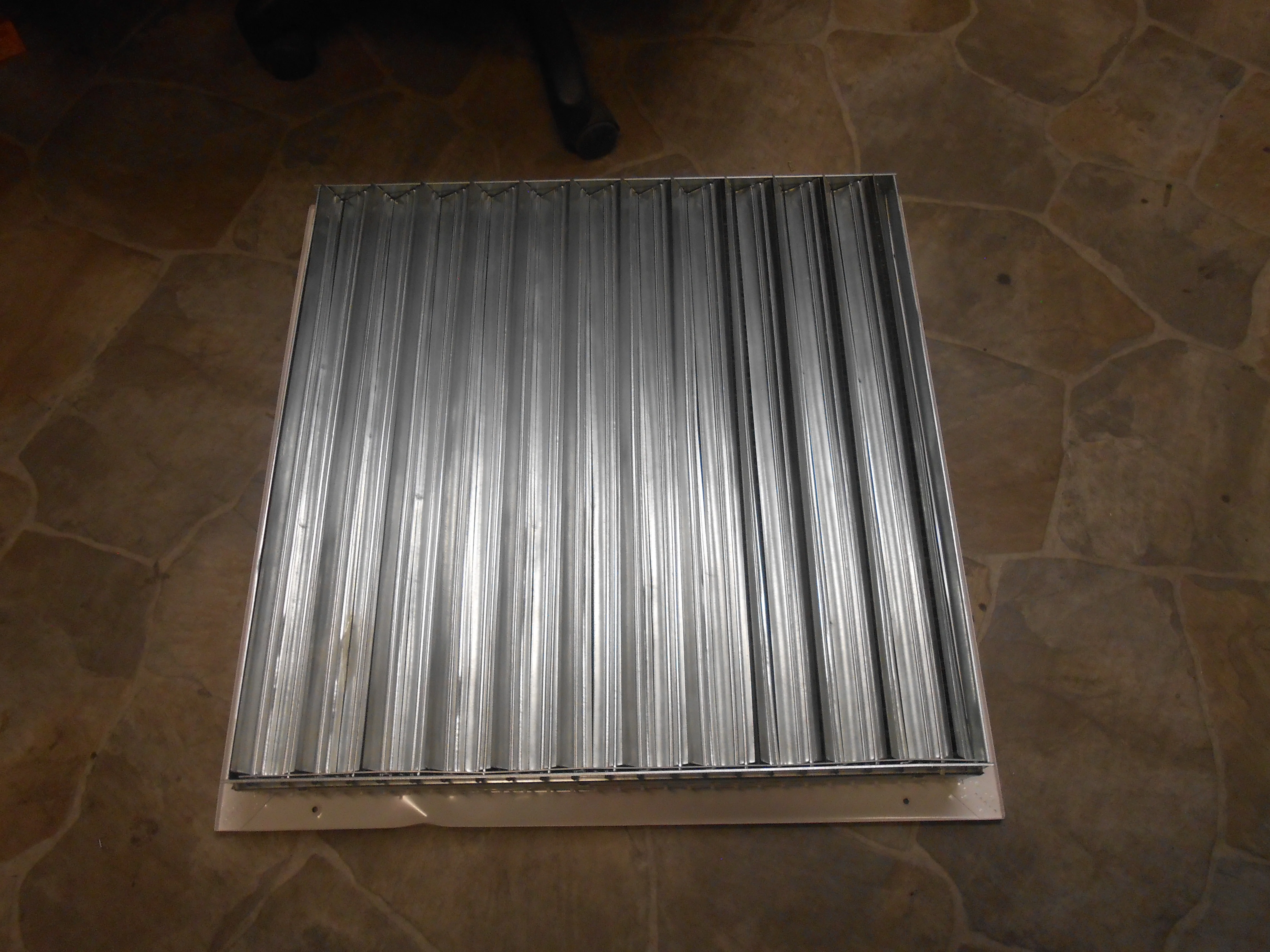 24 X 24 CEILING/WALL DIFFUSER - Image 4