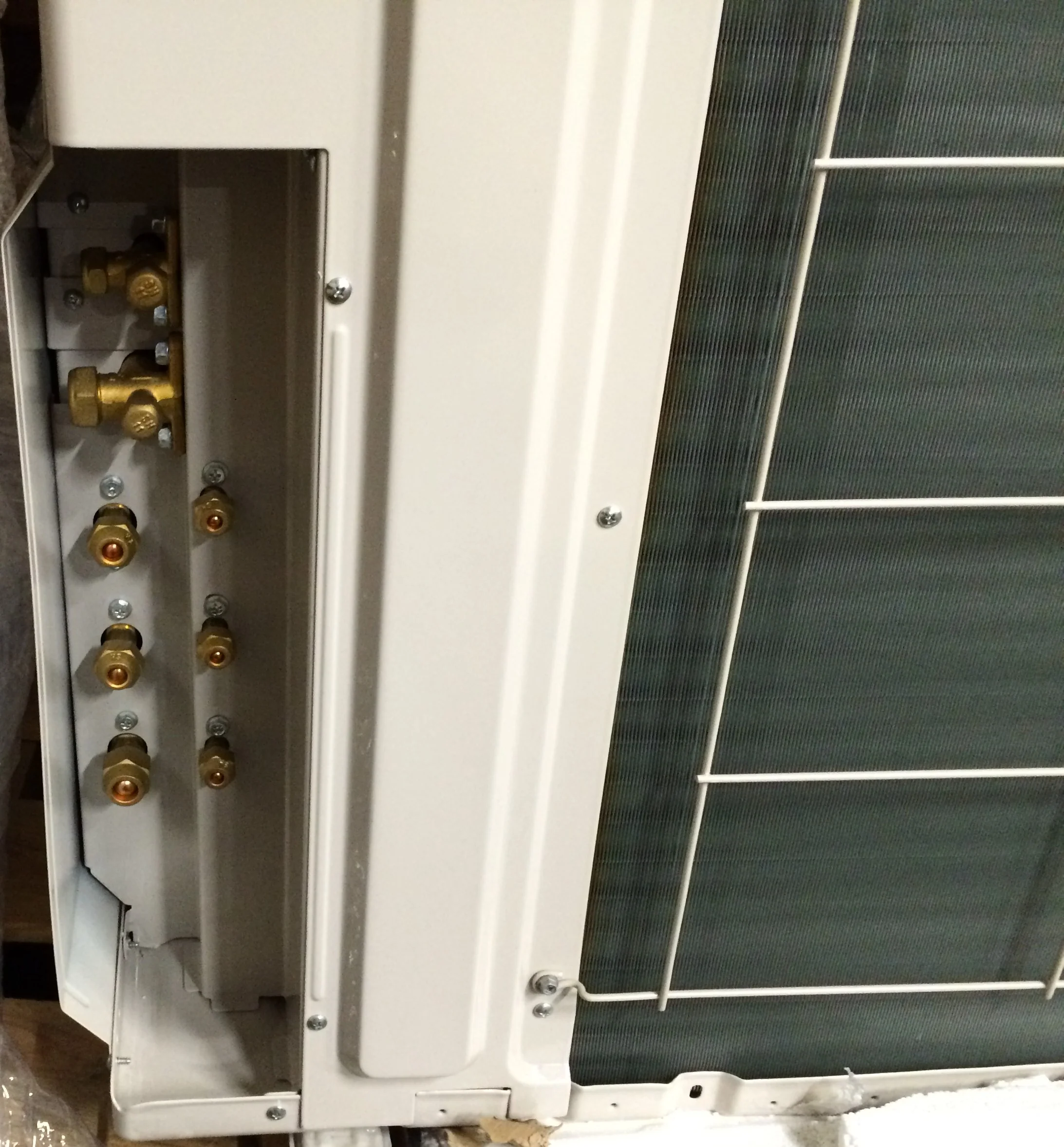 24,000 Btu Digital Inverter Outdoor Mini-Split Heat Pump Unit, 18 Seer 208-230/60/1 R-410A - Image 4