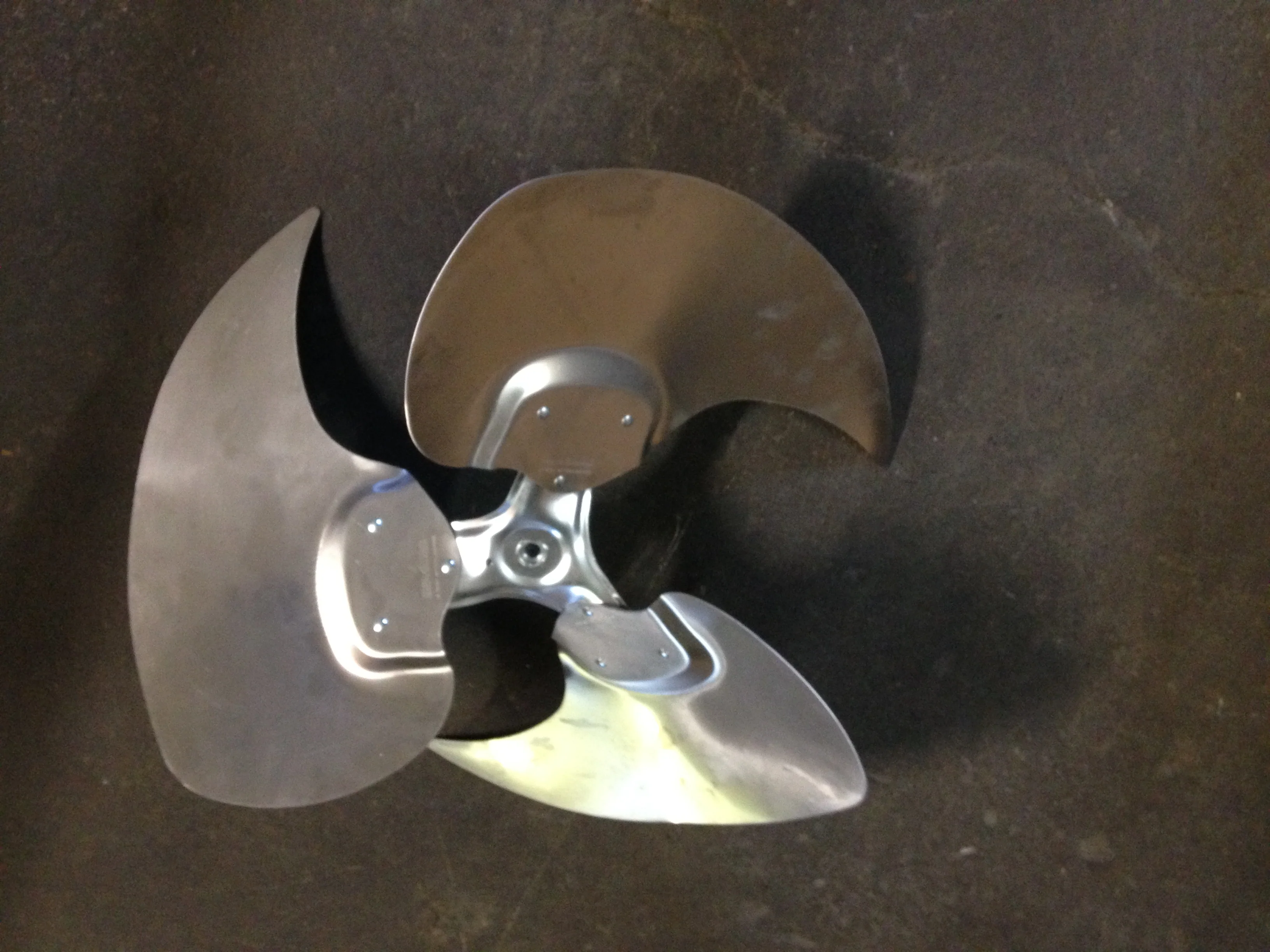 24Dia 1/2"Bore 3-Blade Fan Cw" - Image 2
