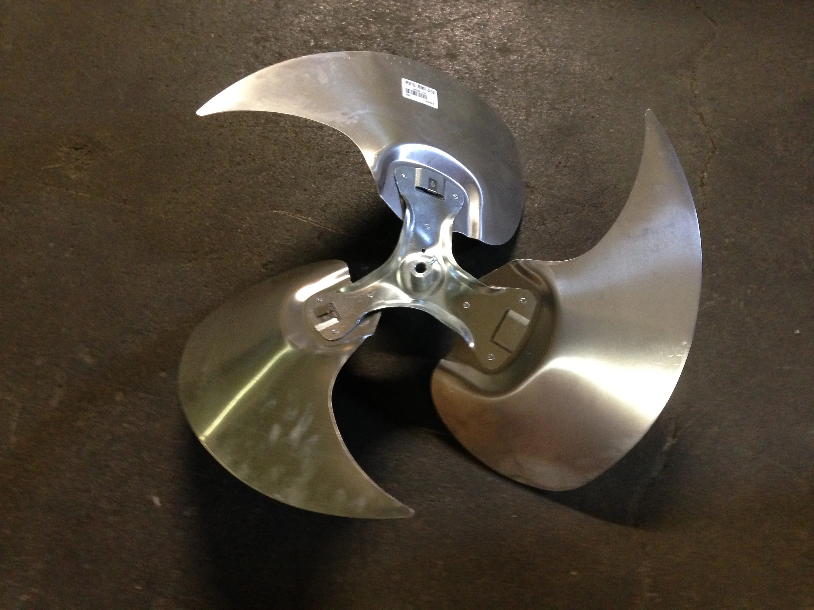 24Dia 1/2"Bore 3-Blade Fan Cw" - Image 7