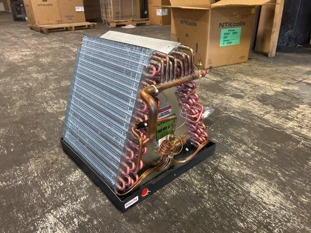 5 Ton AC/HP Upflow/Downflow Uncased Manufactured Housing A Coil, R410A CFM 2000 - Image 2