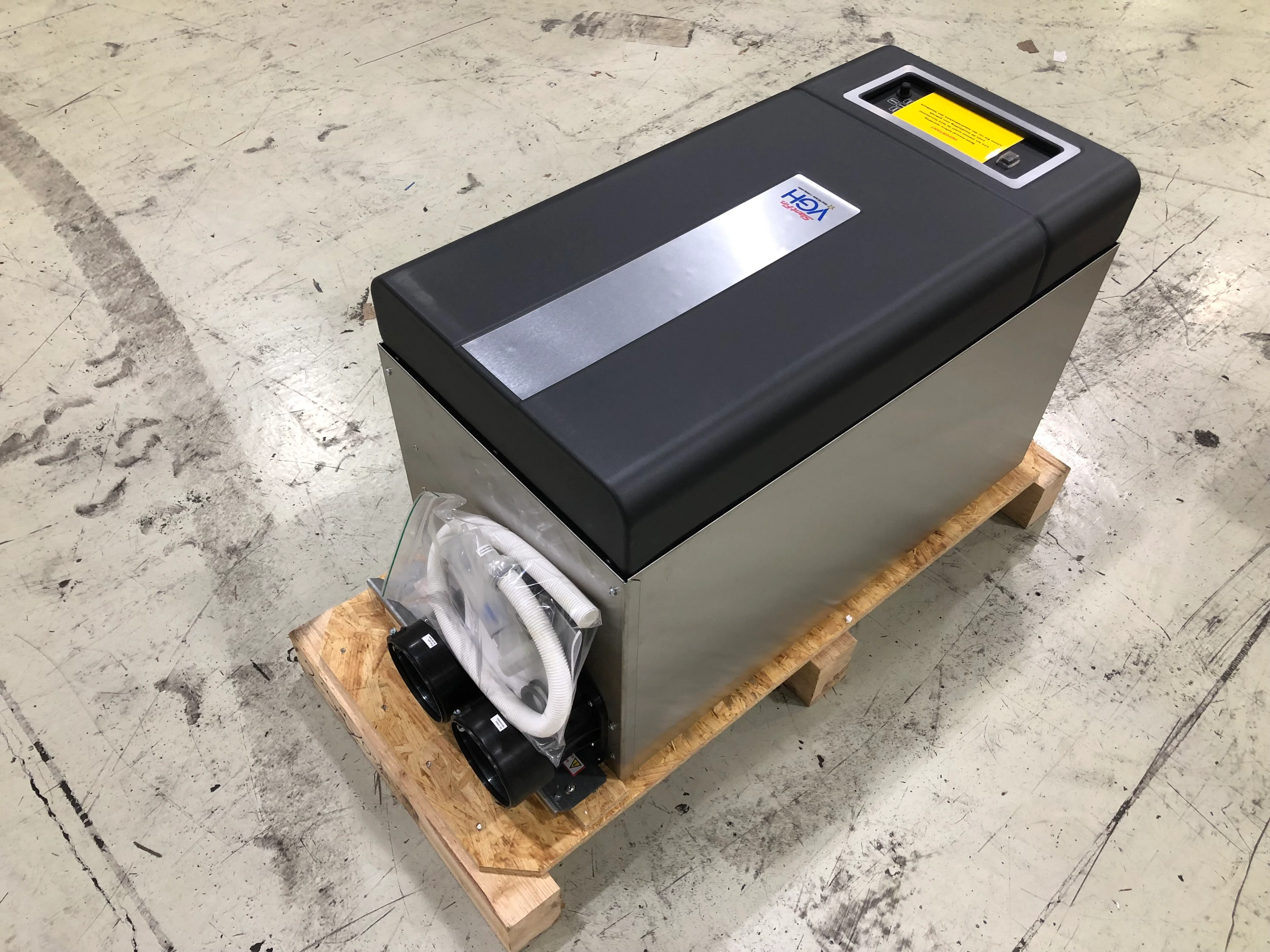 295,000 BTU Wall Mount Modulating Gas Hot Water Boiler 95%, 120/60/1 - Image 2