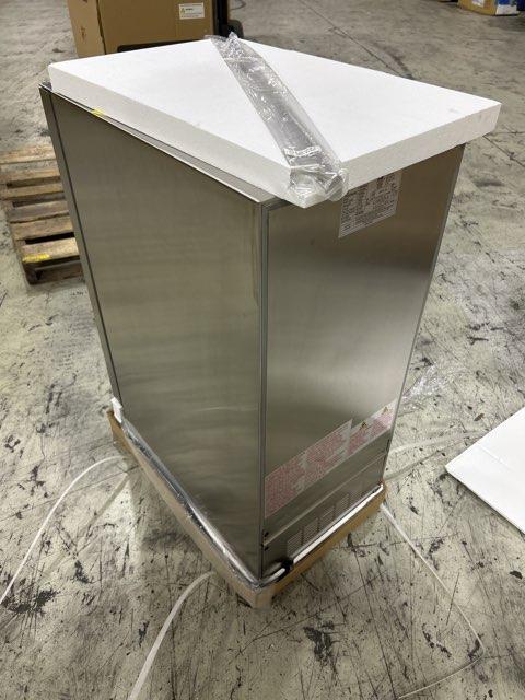 3.3 Cu.Ft. Stainless Steel Outdoor Refrigerator, 115 Volt - Image 3