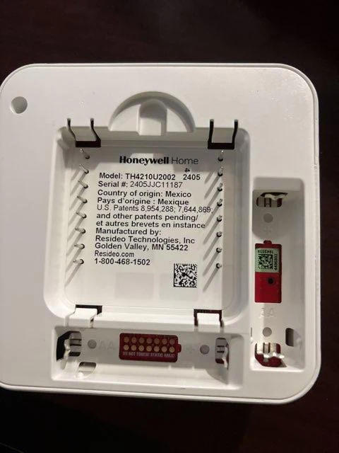 3.5 Ton 2 Stage Split-System Heat Pump 208-230/1 R410A 15.2 SEER2 and 2 Stage Prog. Thermostat - Image 4