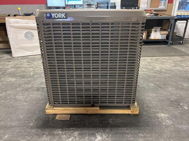 3.5 Ton LX Series Split-System Heat Pump; 16 SEER, 208-230/60/1, R-410A - Image 2