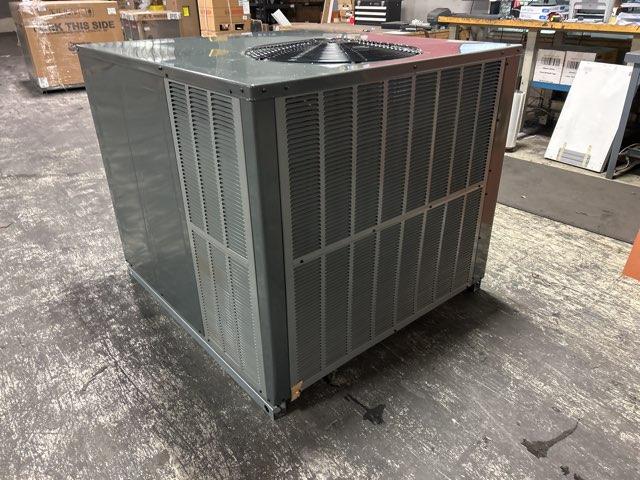 3.5 Ton Single-Stage Convertible Packaged Heat Pump Unit, 13.4 SEER2, 208-230/60/1, R410A - Image 3