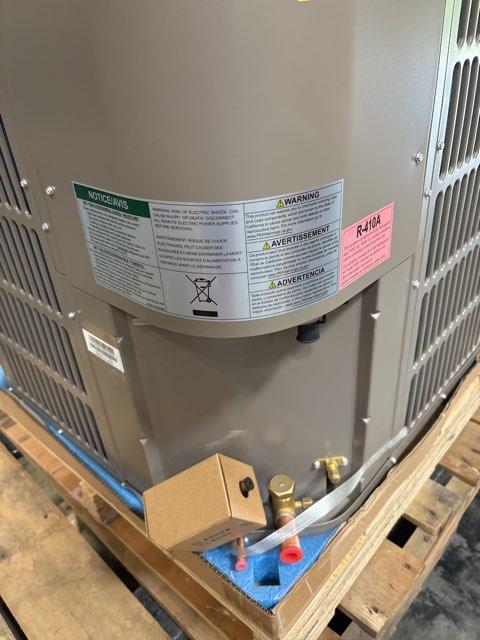 3.5 Ton Single-Stage Split-System Heat Pump 208-230/60/1 R410A 15.2 SEER2 - Image 3