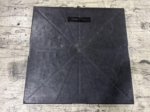 3.5 Ton SS Air Conditioner 13 SEER 208-230/60/1 R410A and 32" x 32" x 2" Black Plastic Equipment Pad - Image 3