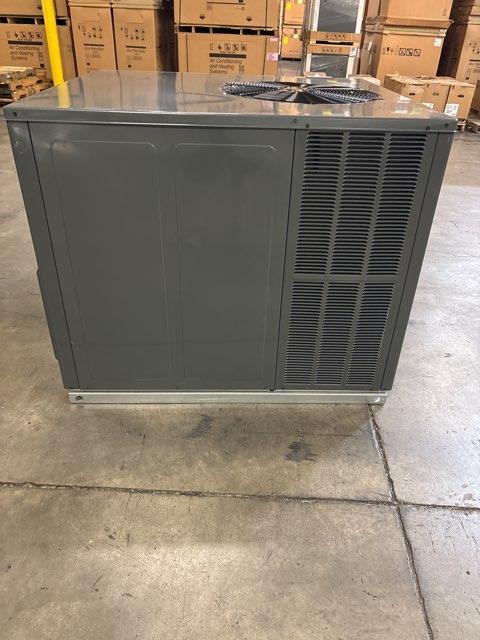 3.5 Ton Ultra Low NOx 1-Stg Convertible Natural G/E Packaged Unit, 13.4 SEER2, 208-230/60/1, R410A - Image 3