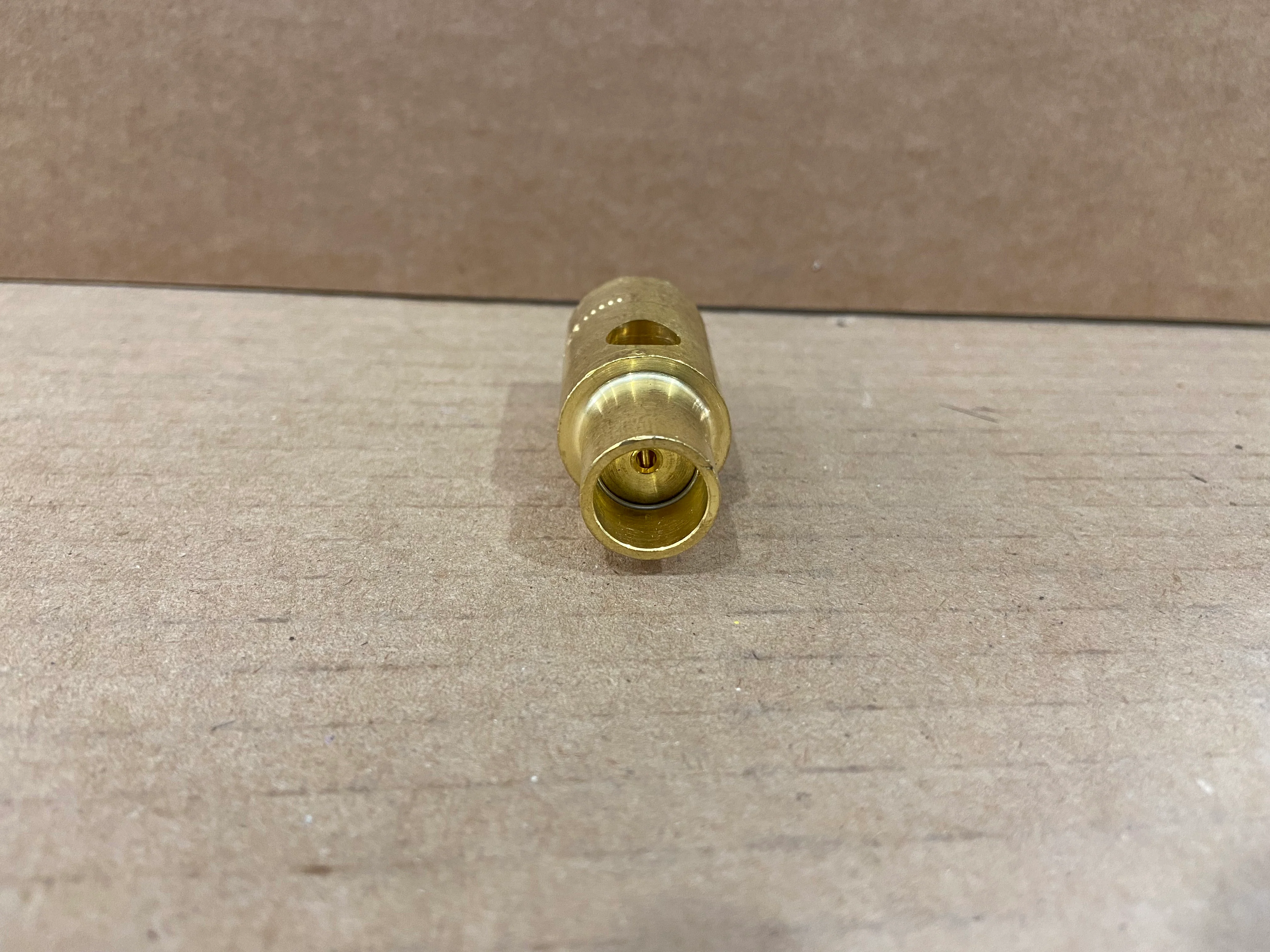 3 Outlet Distributor 5/8"ODM Inlet Outlets 3/16""