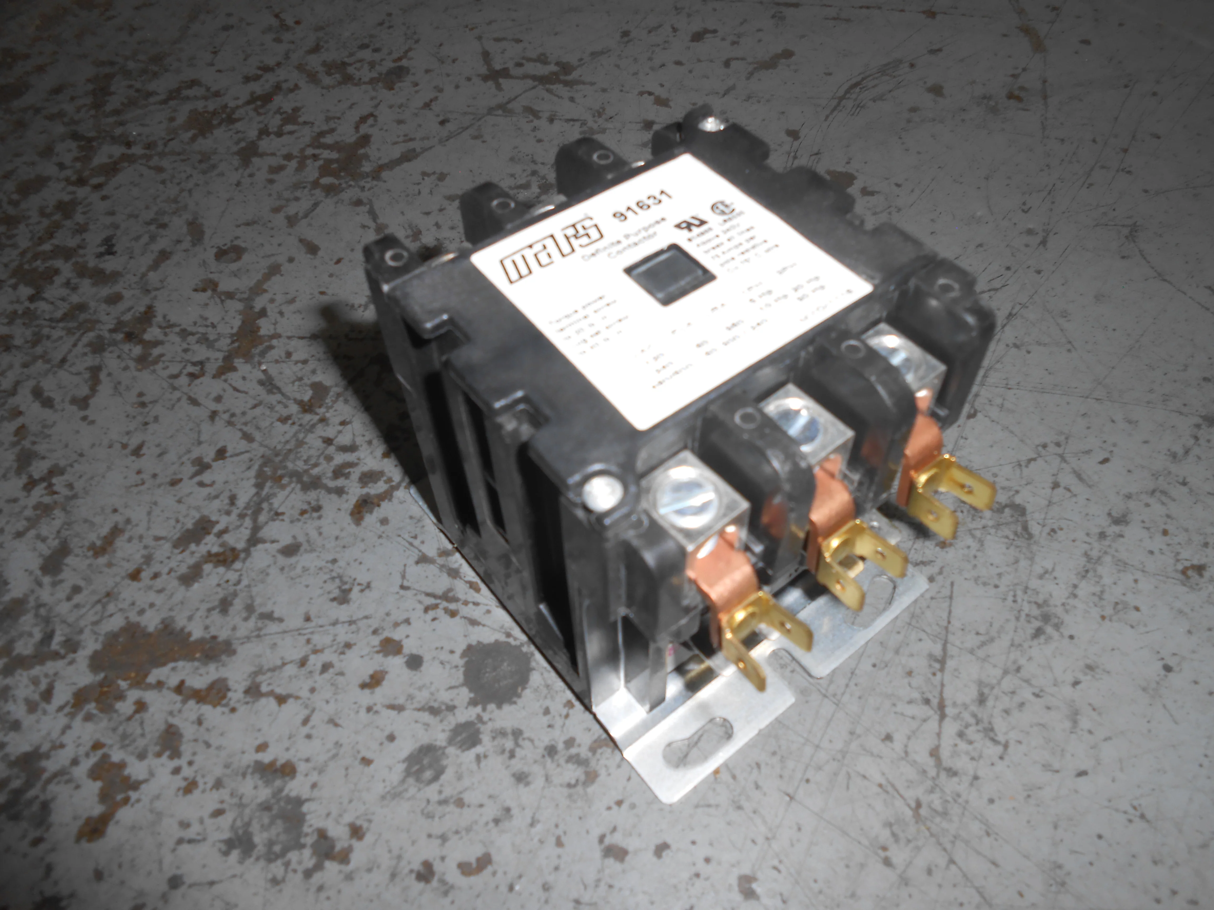 3 Pole 60 Amp Contactor, Coil Volts:24 - Image 4