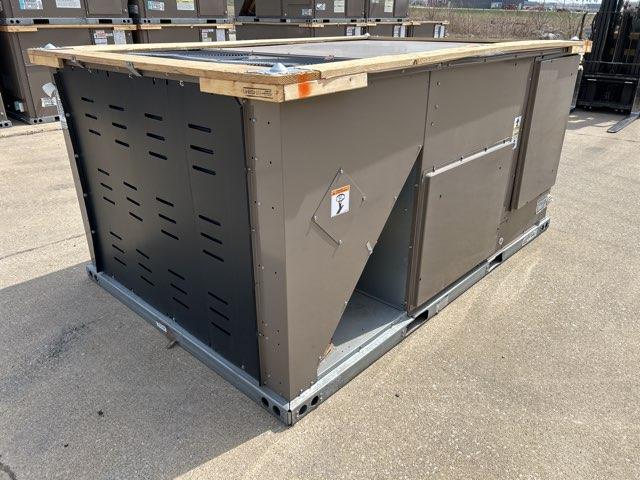 3 Ton 2-Stg Convertible Packaged Air Conditioning Unit W/3KW Heat, 17 SEER, 460/60/3, R410A - Image 3