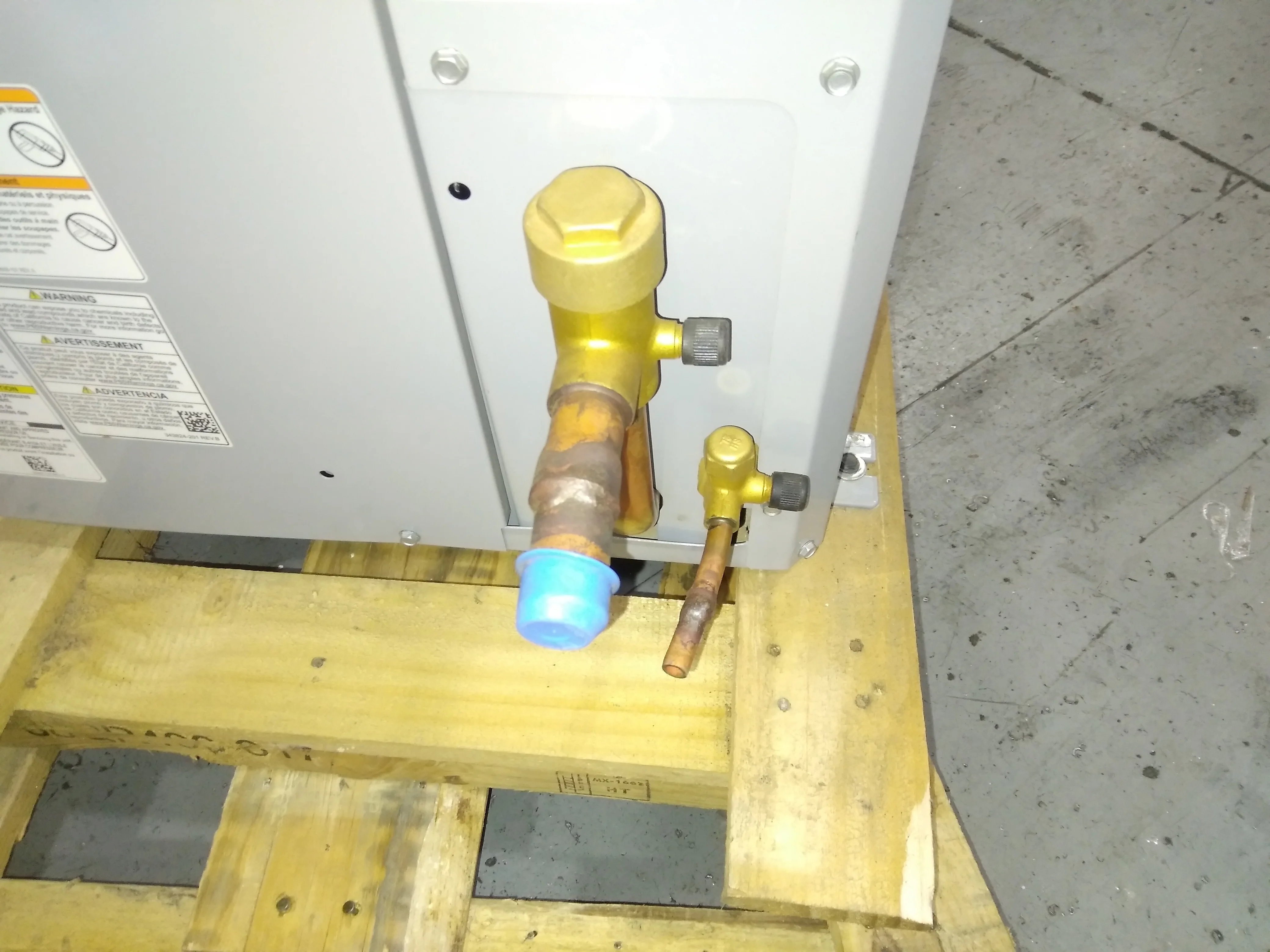 COMMERCIAL USE ONLY 3 Ton Horizontal Condensing Outdoor Unit, 14 SEER, 208/230-60-3, R410A - Image 4