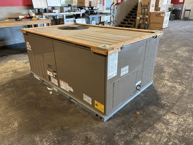 3 Ton Single-Stage Convertible Natural Gas/Electric Packaged Unit, 14 SEER, 208-230/60/3, R410A - Image 3