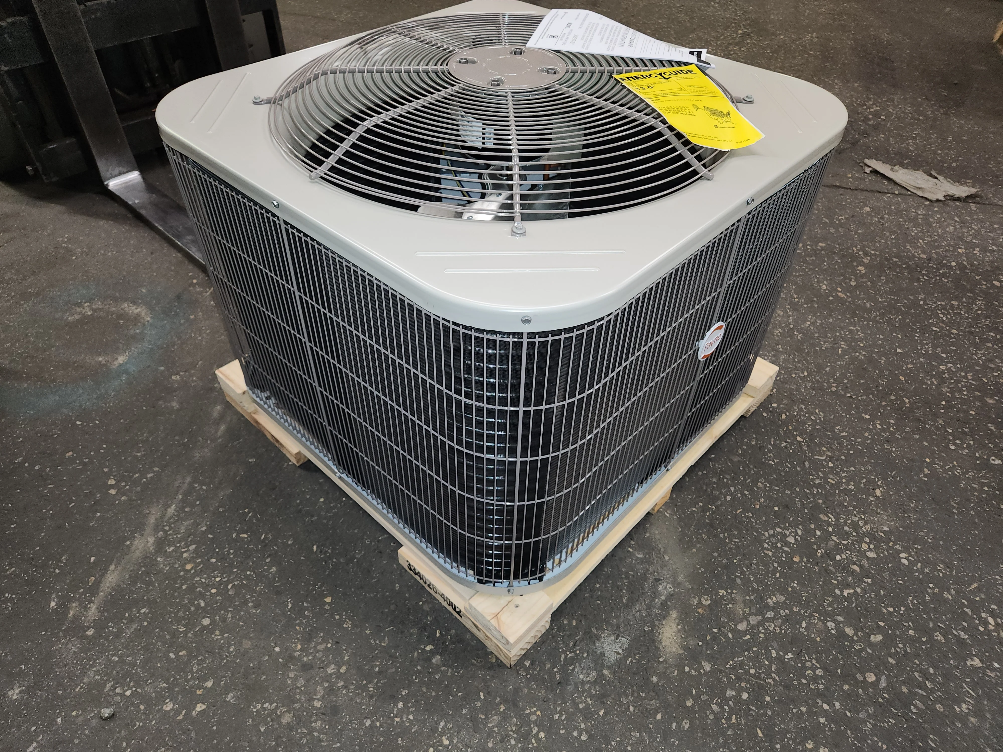 3 TON SPLIT-SYSTEM AIR CONDITIONER, 13 SEER 208-230/60/1 R-410A - Image 3