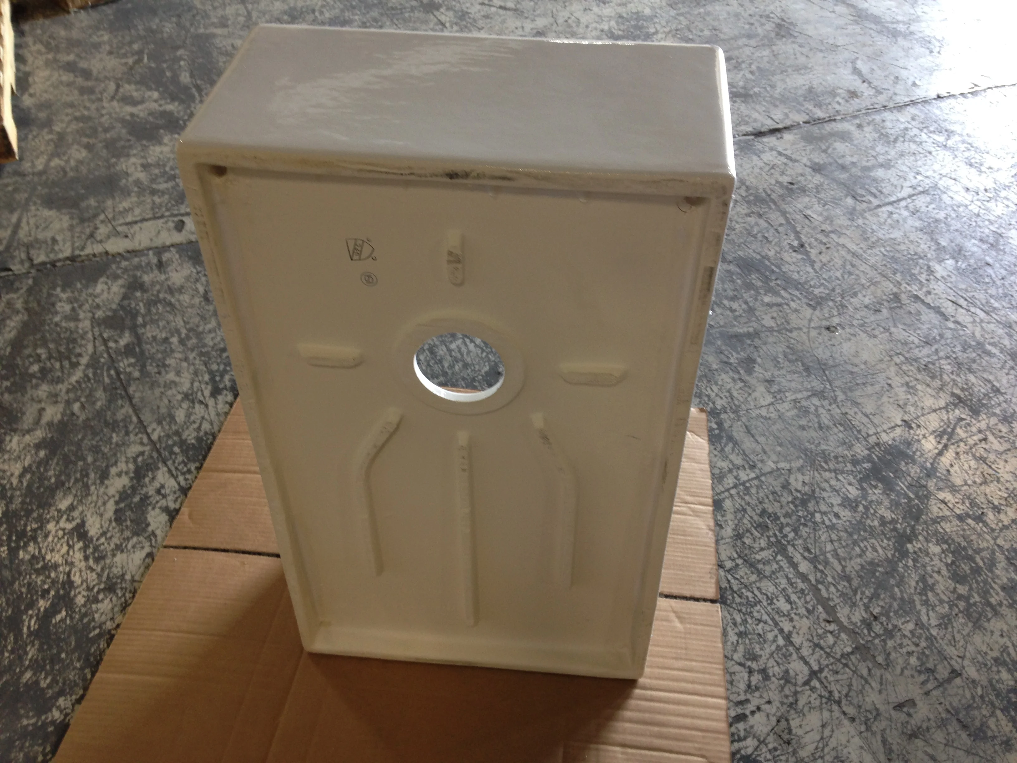 30 Brumfieldfireclay Farmhouse Sink - Image 3