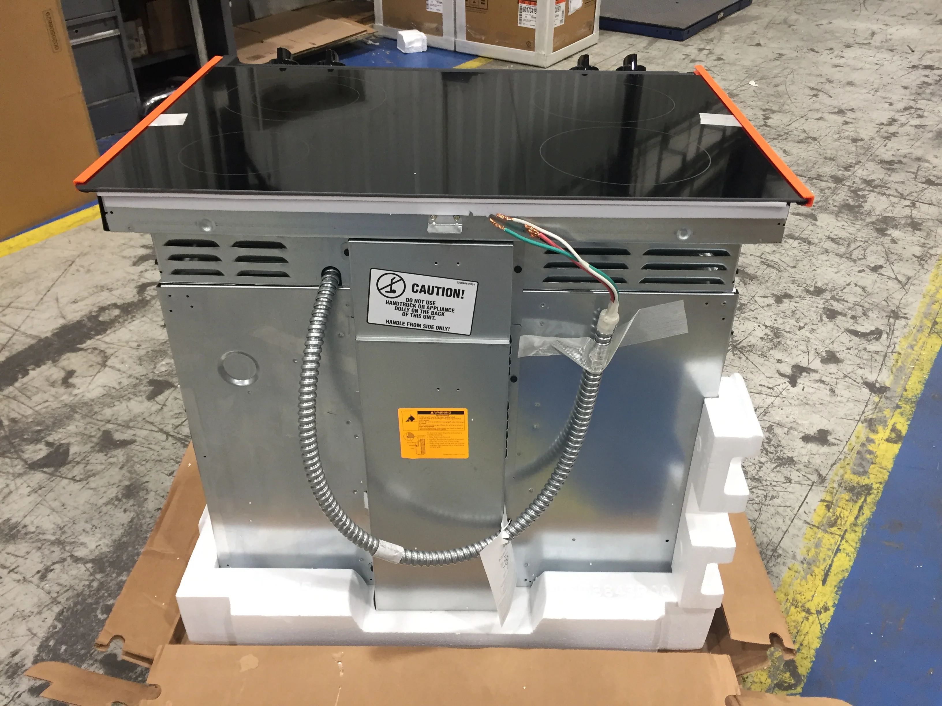 30 Drop-In Electric Range; 208/240V - Image 4