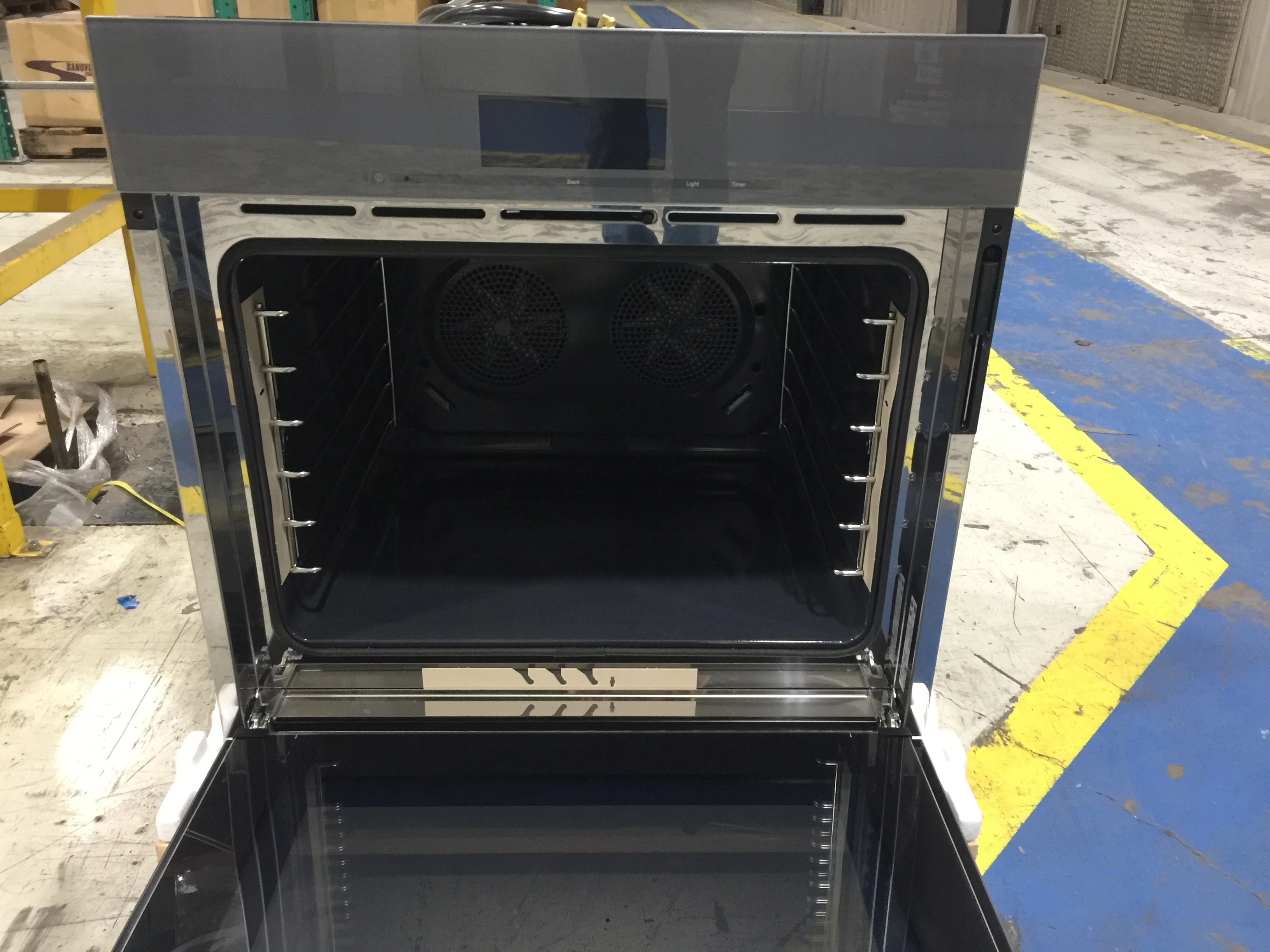 30" Pureline Series Electric Single Wall Convection Oven; 240V - Image 15