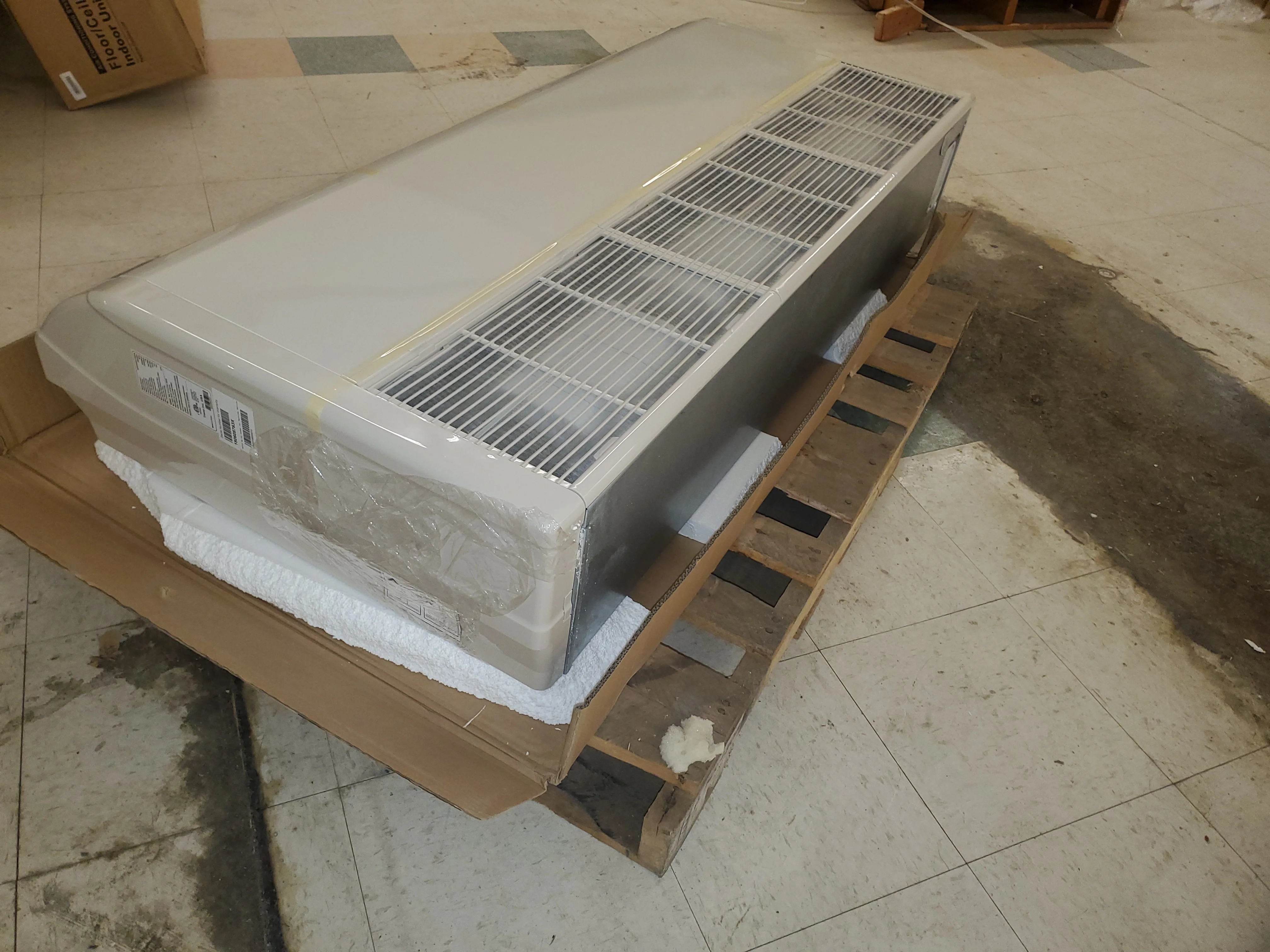 30,000 BTU Inverter Indoor Mini-Split Floor/Ceiling Heat Pump Unit - Image 3