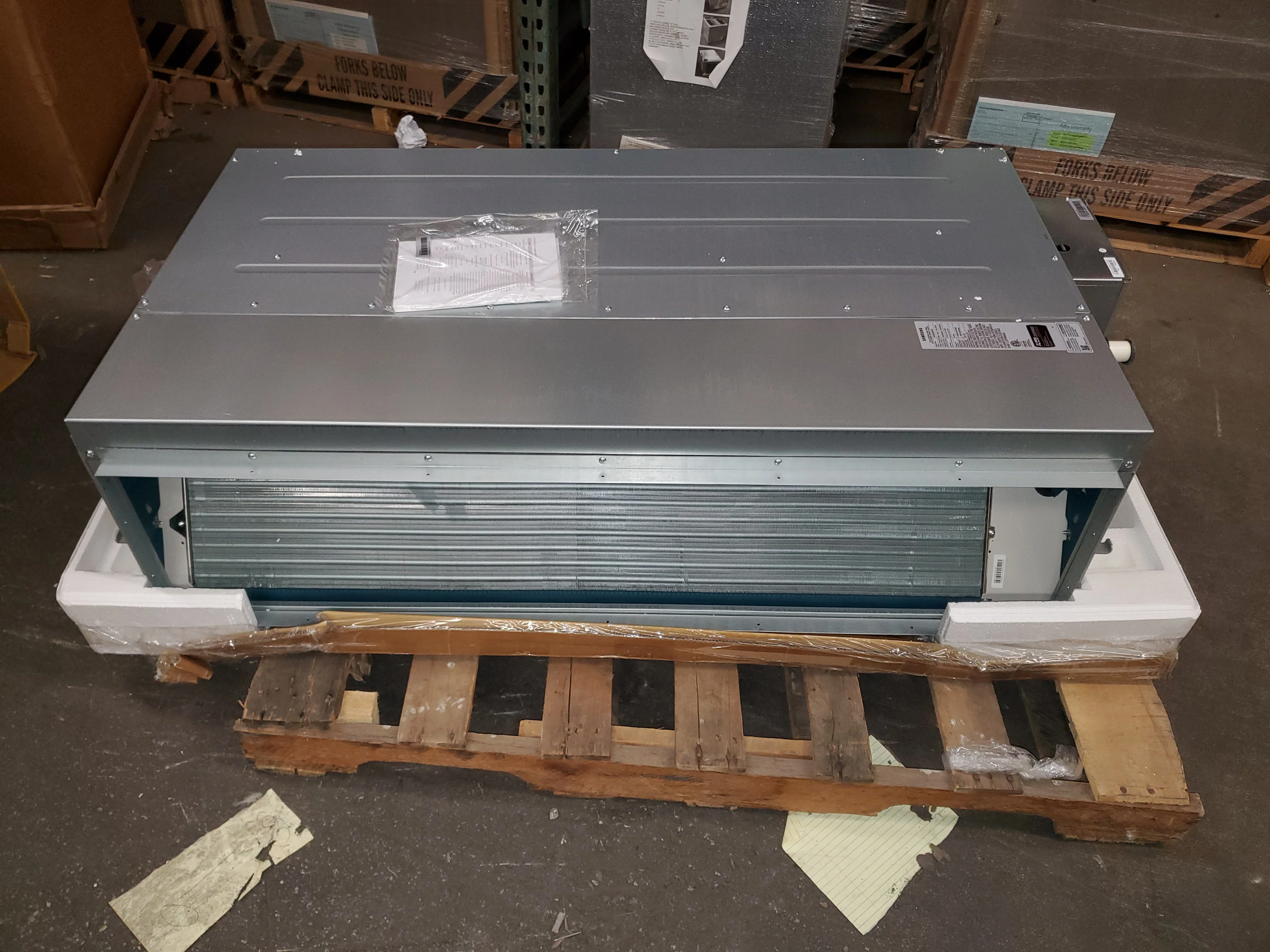 30,000 BTU Mini-Split Indoor Heat Pump Unit, 19 Seer 208-230/60/1 R-410A Seer 19.1 CFM 760/860/960 - Image 2