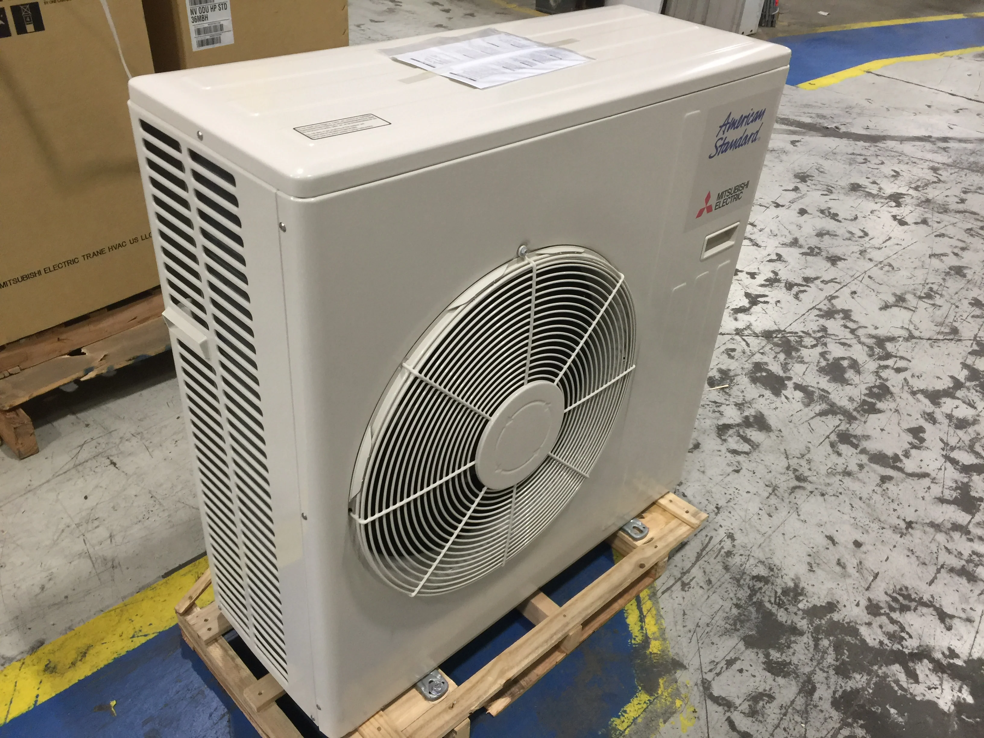 30,600 BTU Single-Zone Outdoor Mini-Split Heat Pump Unit, 14.5 SEER, 208-230/60/1, R-410A - Image 2