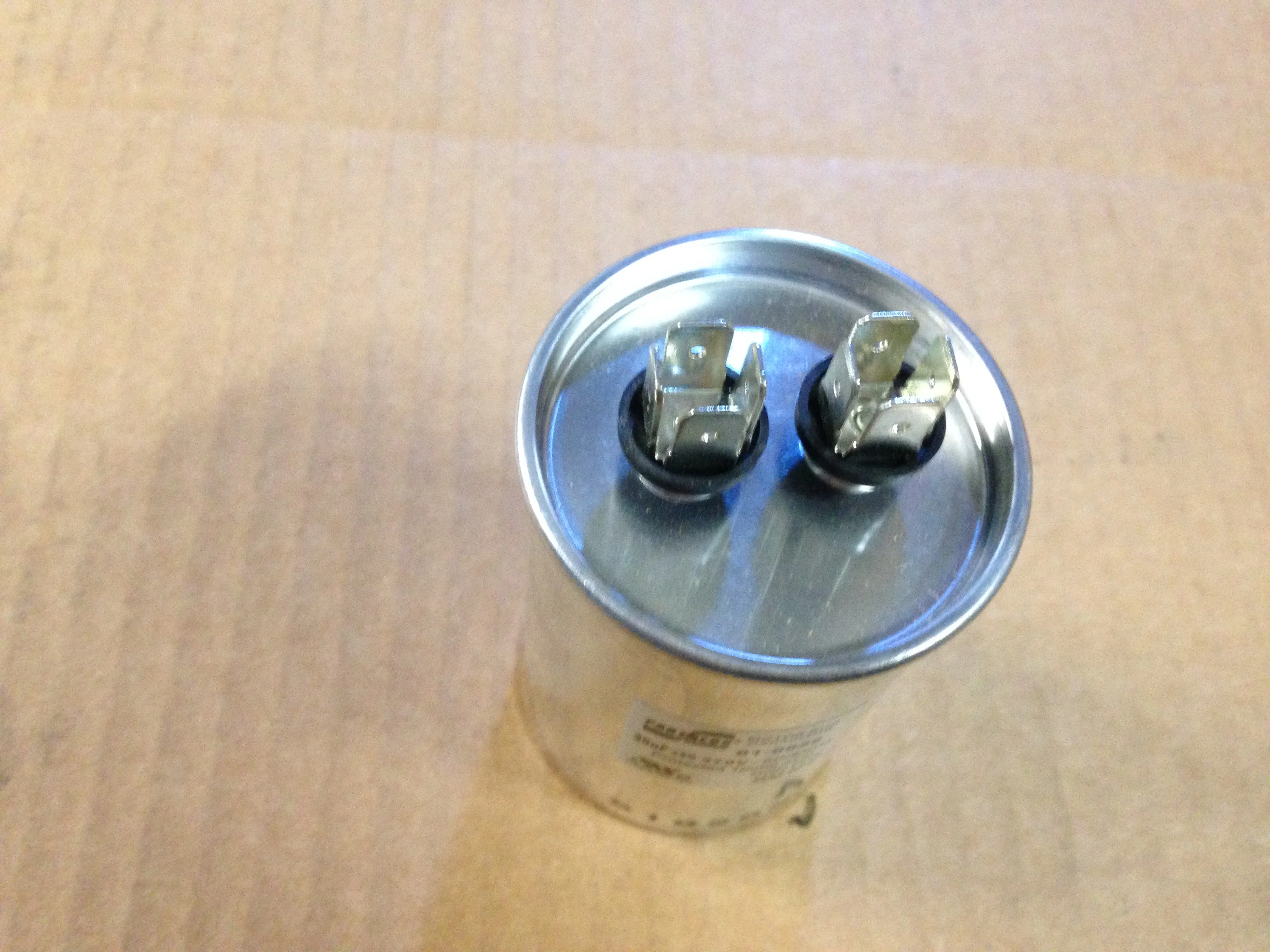 30UF X 370V Round Run Capacitor, 50-60 Hz - Image 2