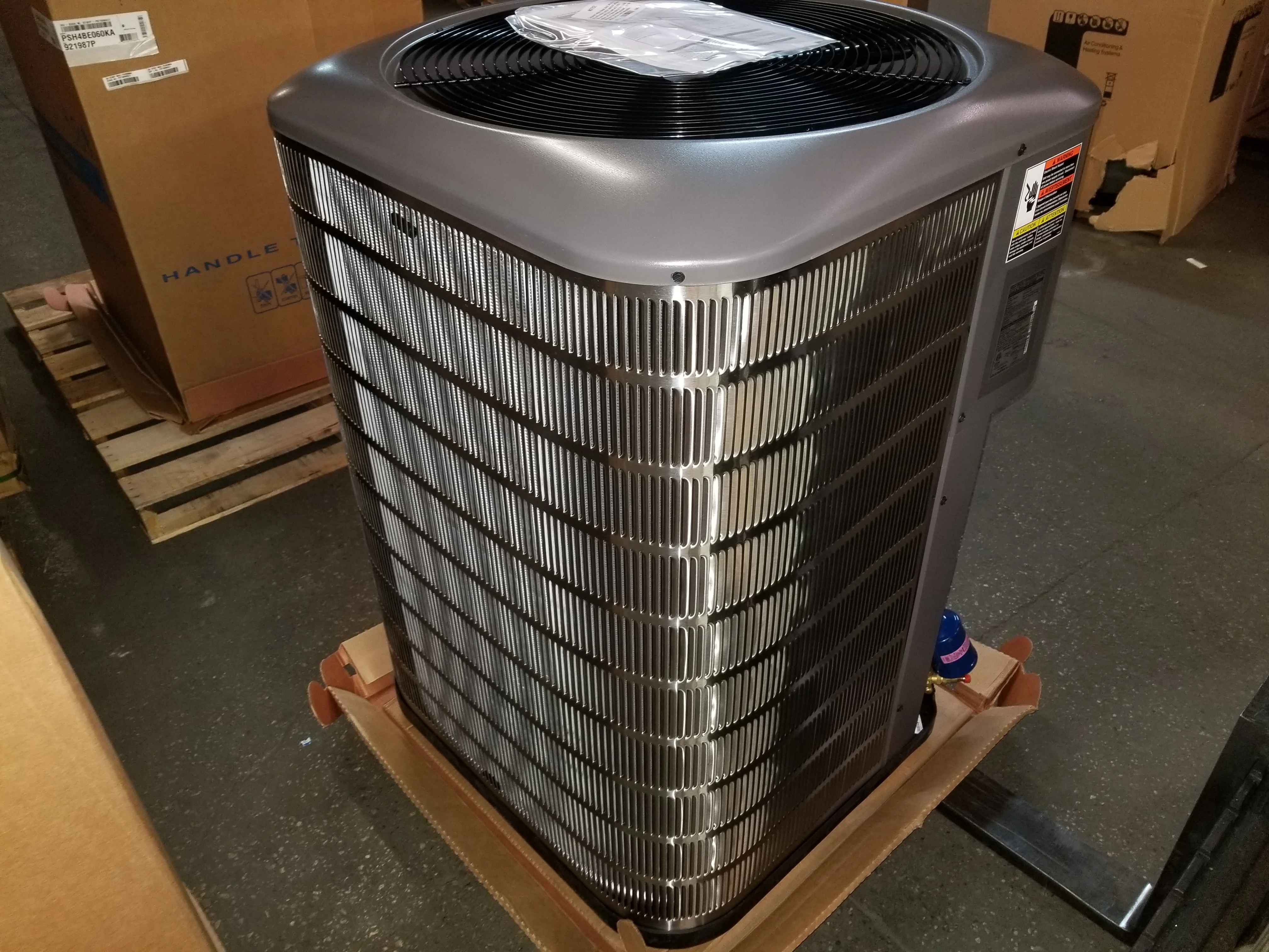 3-1/2 TON "HIGH EFFICIENCY" SPLIT-SYSTEM HEAT PUMP, 14 SEER 208-230/60/1 R-410A - Image 2