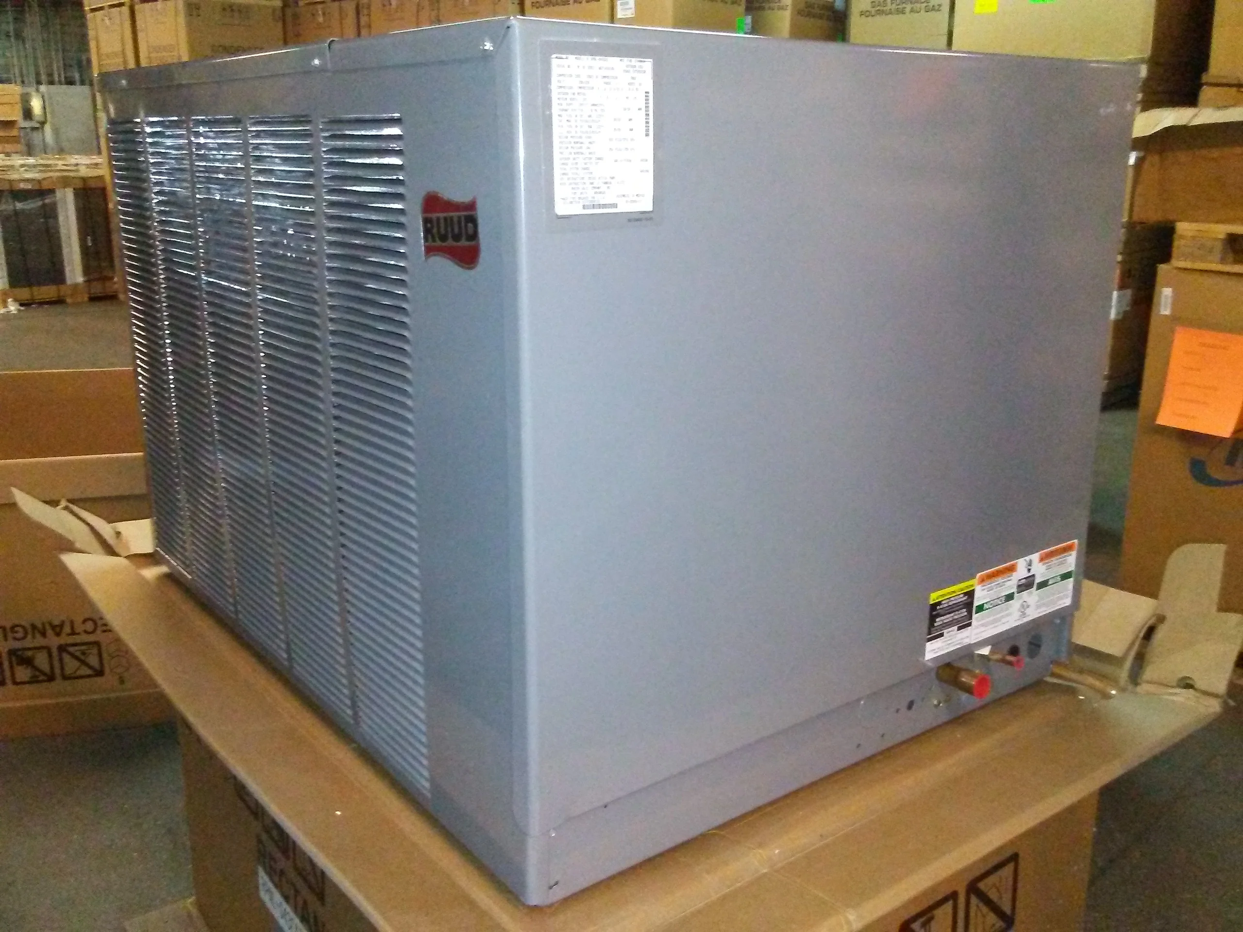 3.5 Ton Split System Heat Pump, 13 Seer 208-230/60/3 R-410A - Image 2