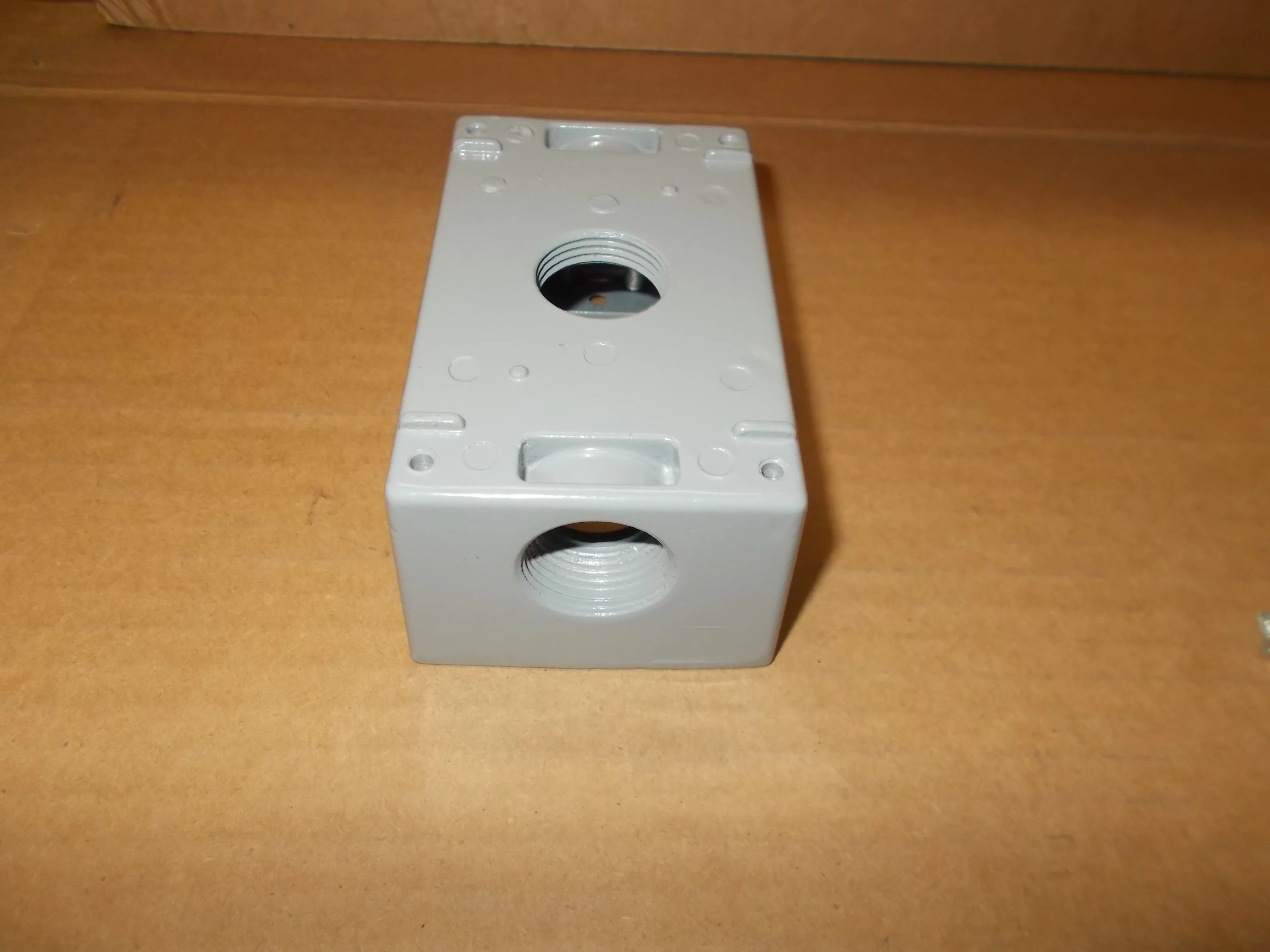 3/4" 3 Hole Outlet Box All-Weather - Image 2