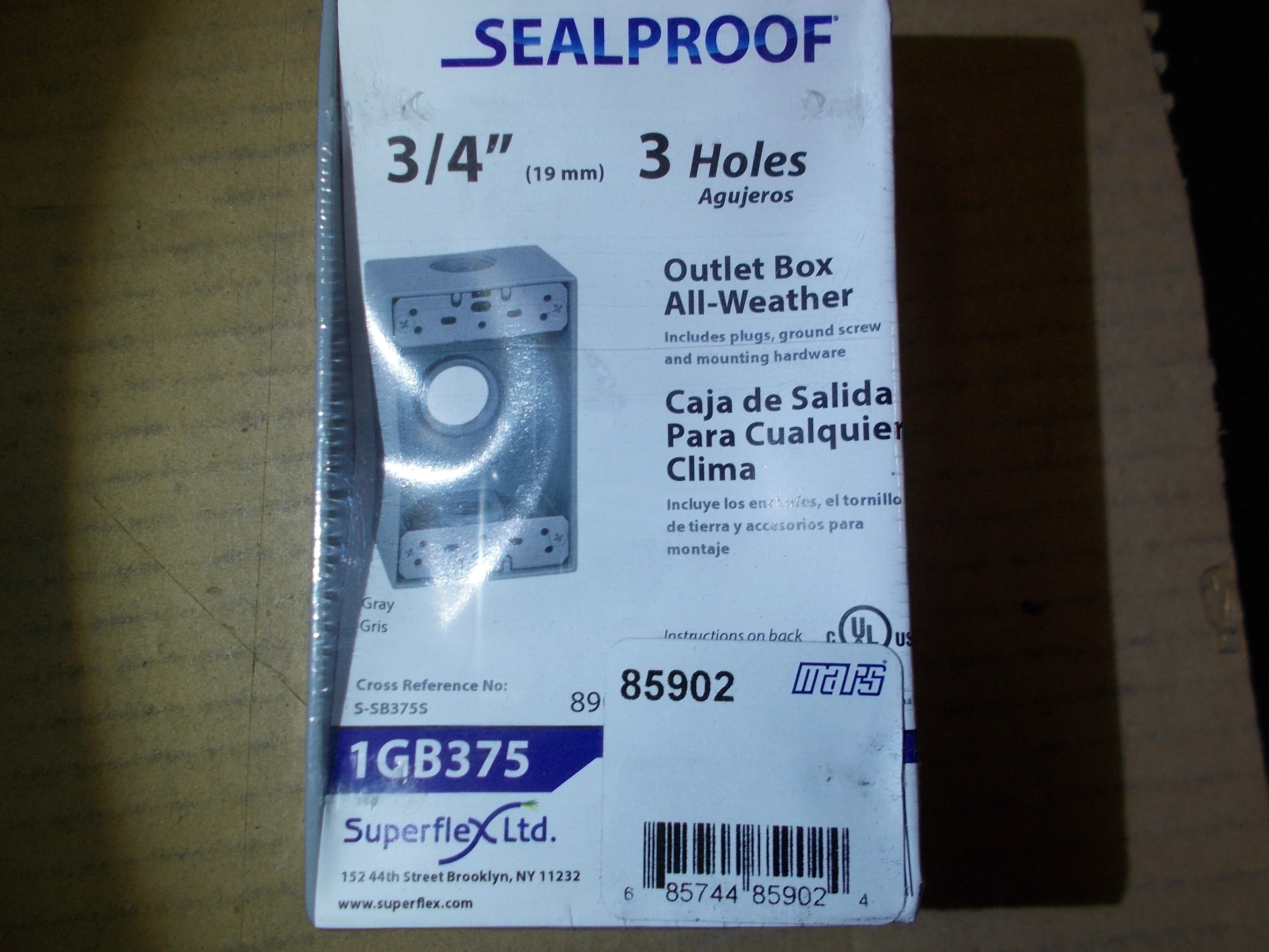 3/4" 3 Hole Outlet Box All-Weather - Image 4