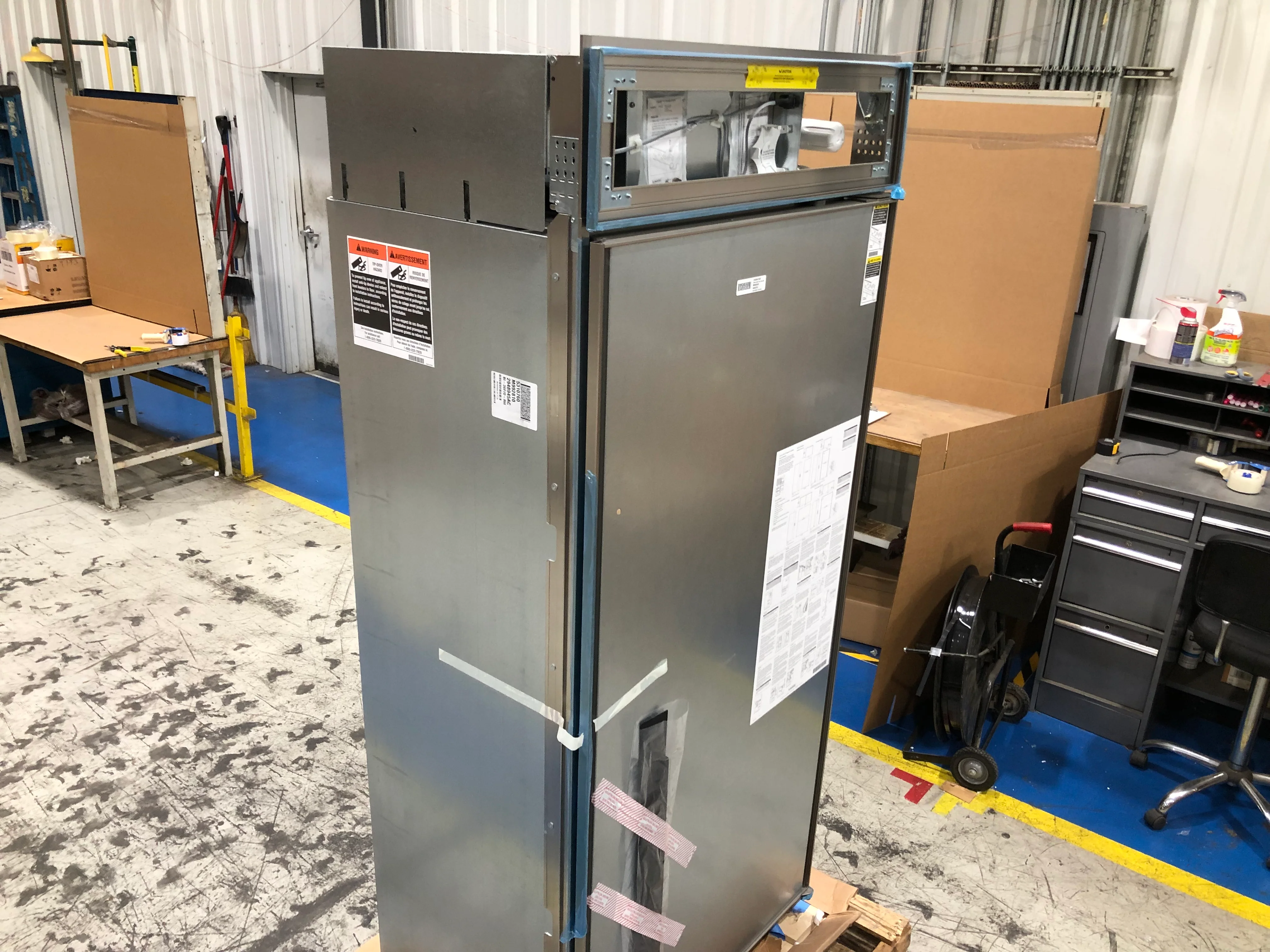 36" Wide 22.8 Cubic Foot Capacity Upright Freezer with Right Handed Door 115/60 - Image 6