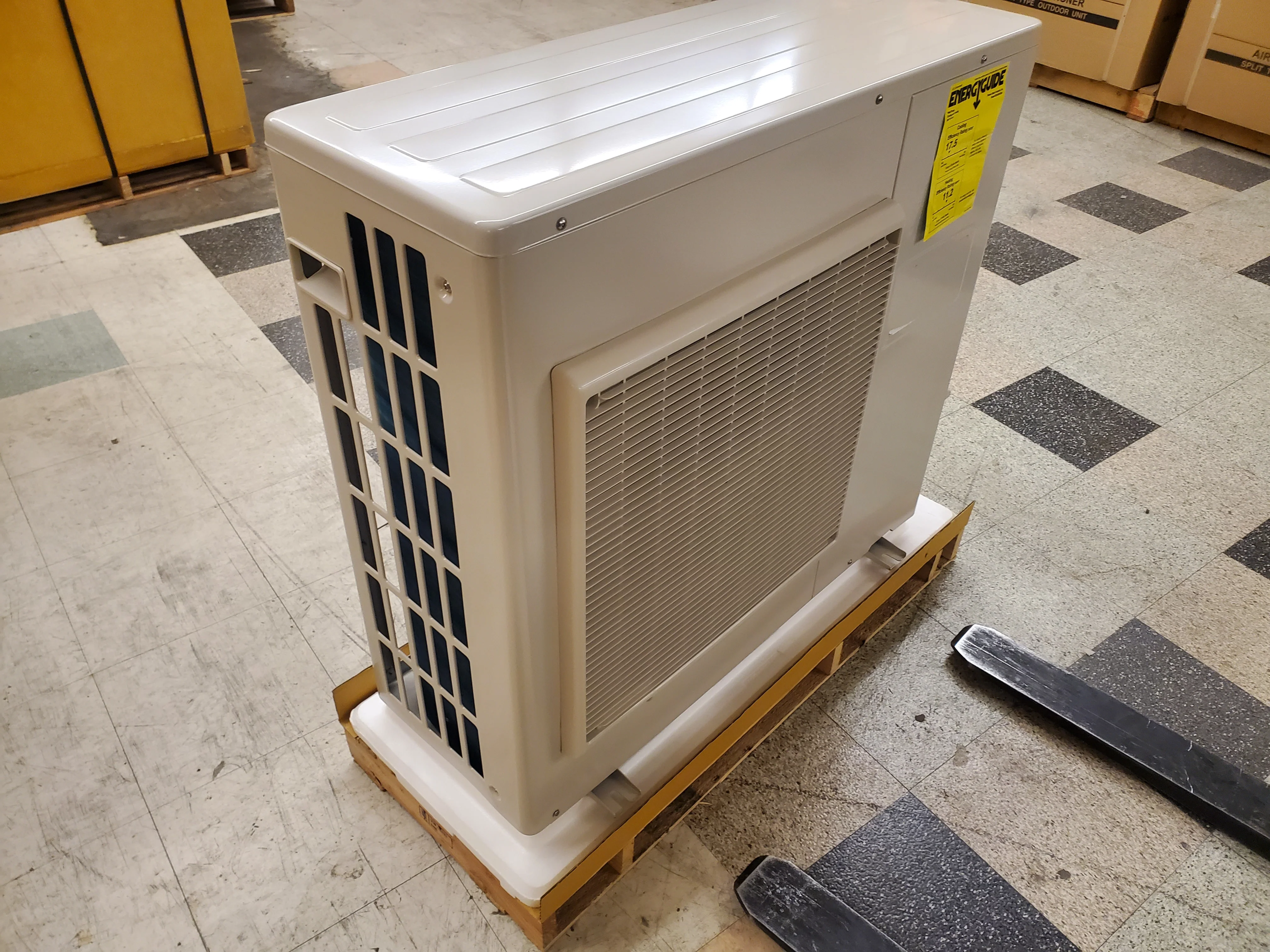 36,000 BTU Classic Series Single-Zone Inverter Outdoor Mini-Split Heat Pump Unit - Image 3