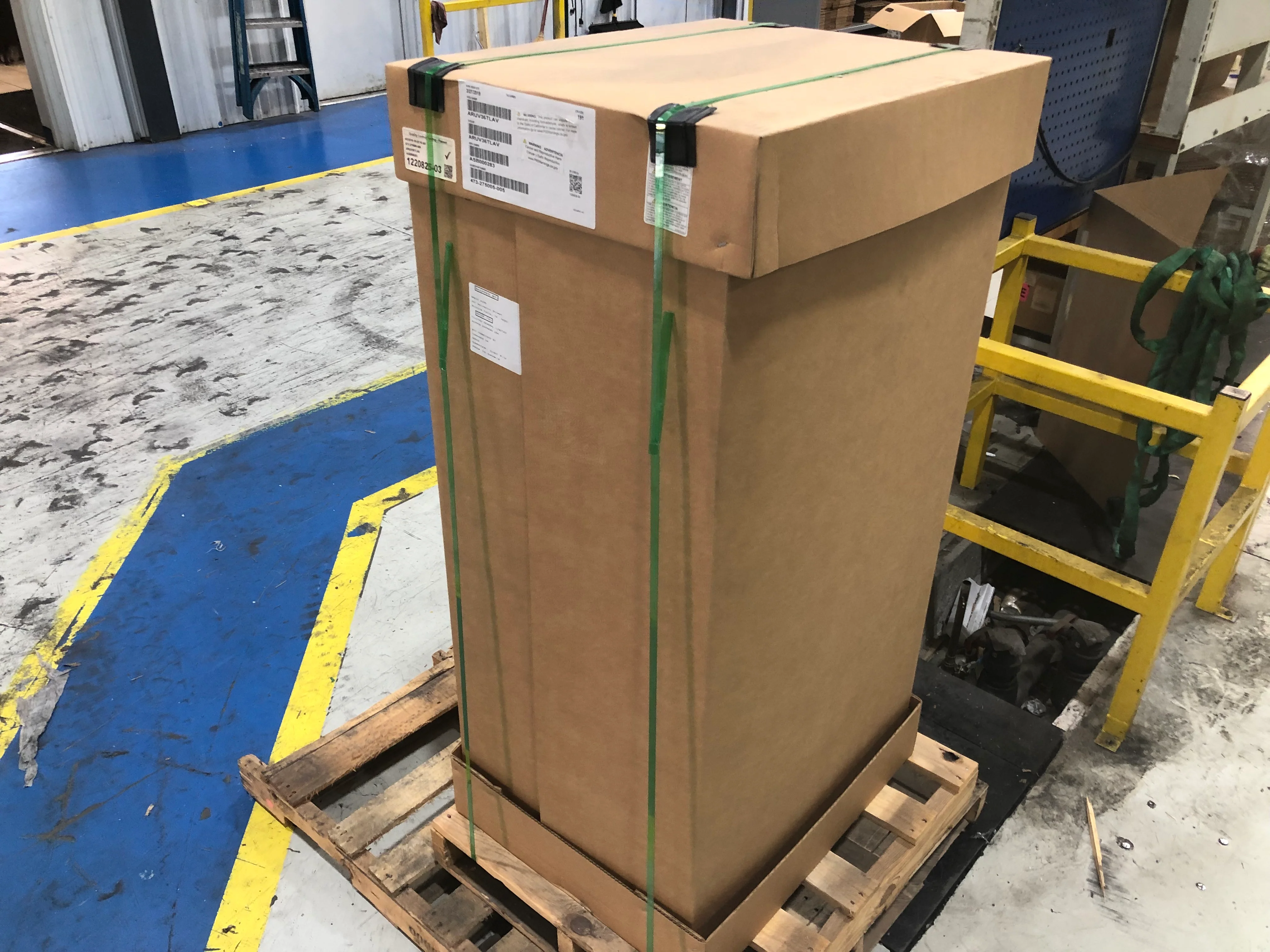 36,000 BTU Ducted Vertical Heat Pump Air Handler, 208-230/60/1 R-410A - Image 6