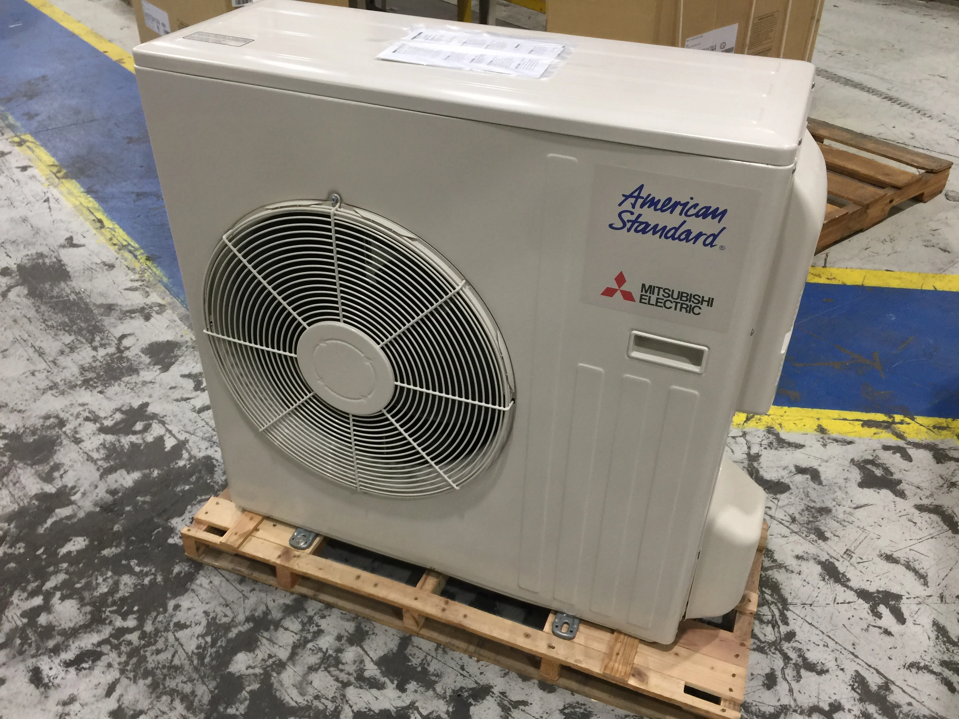 36,000 BTU Single-Zone Outdoor Mini-Split Heat Pump Unit, 14.5 SEER, 208-230/60/1, R-410A - Image 2