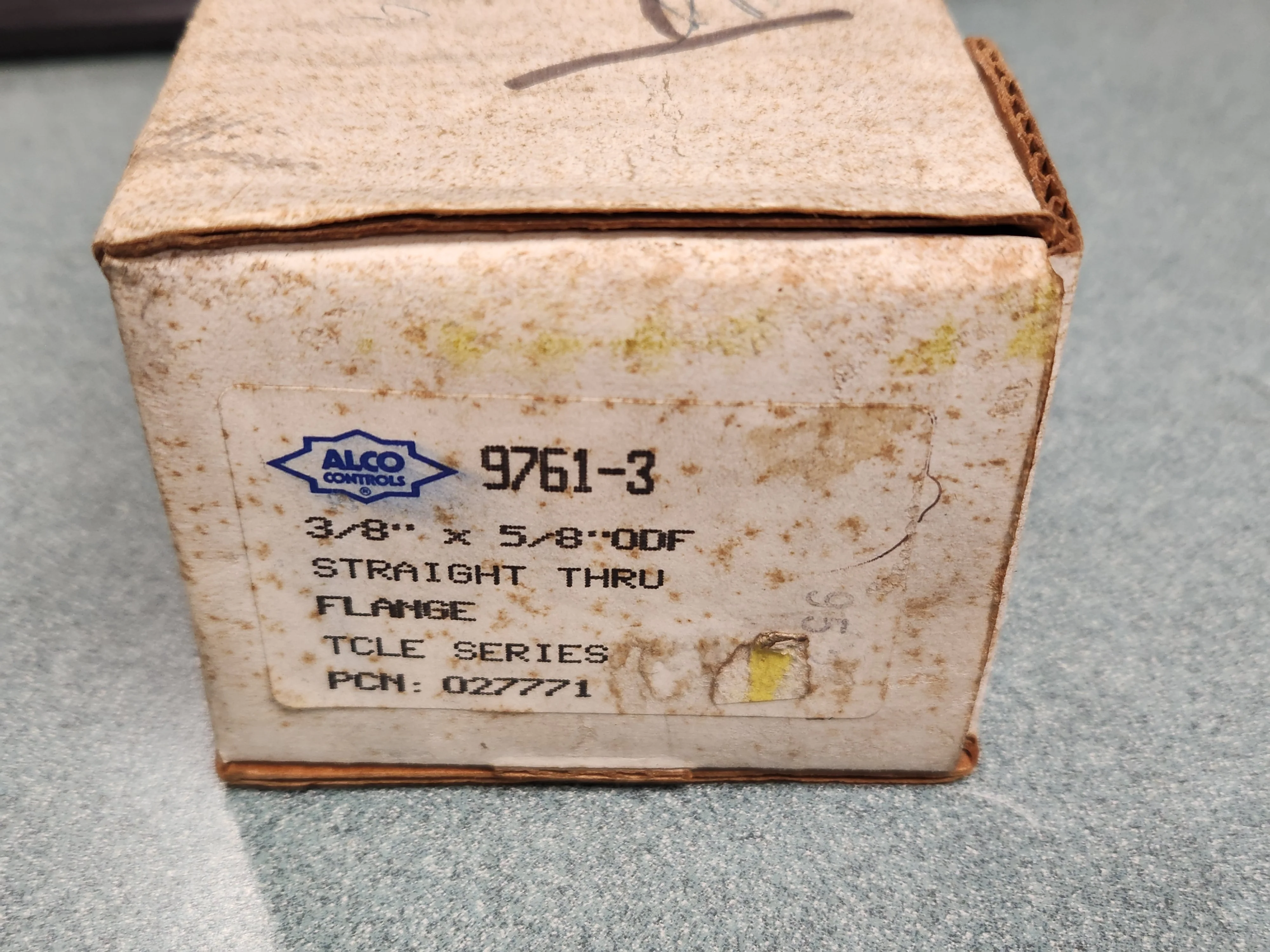 3/8" X 5/8" ODF Straight Thru Flange - Image 3