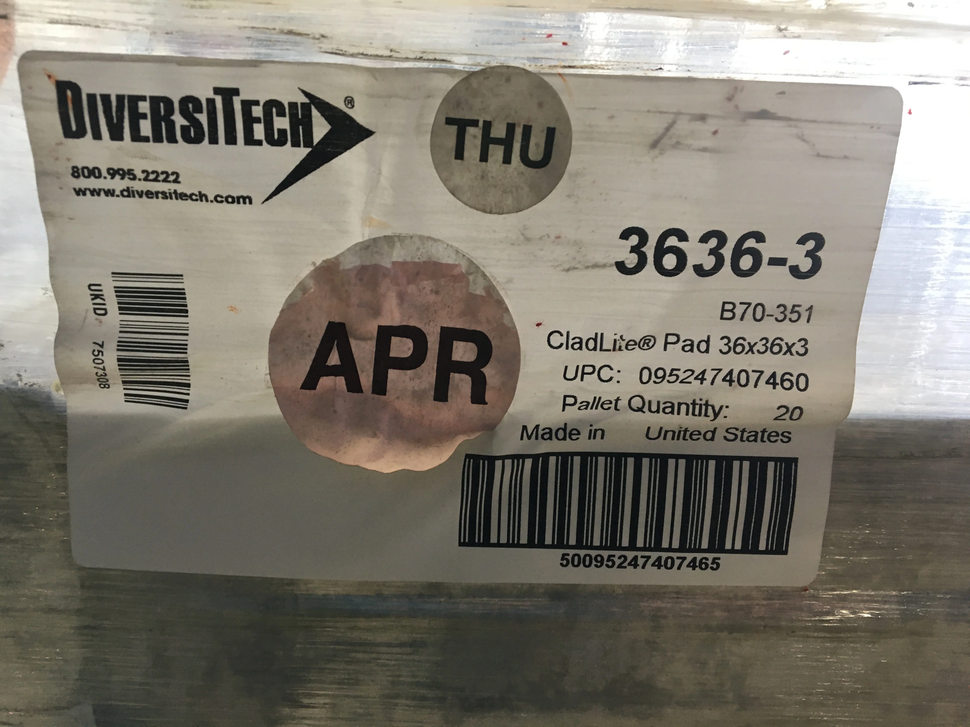 3"H x 36"W x 36"L Cladlite Concrete Air Conditioner Pad - Image 3
