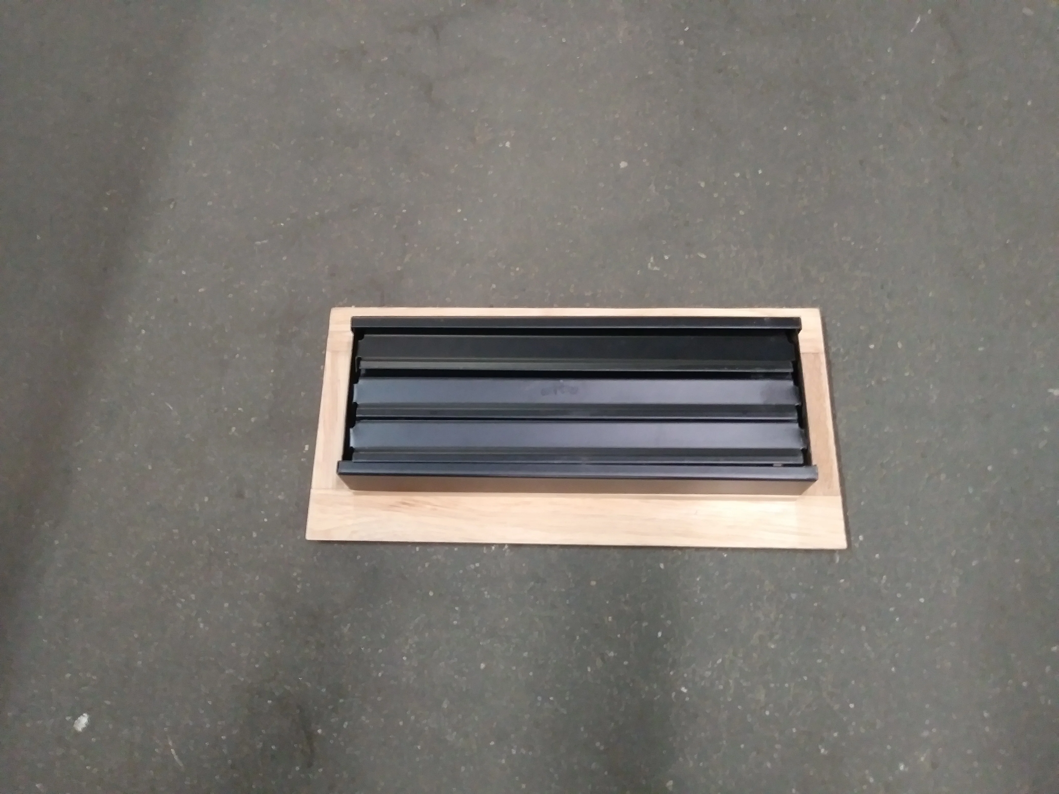 4" X 10" WOOD DESIGNS INSERT FLOOR REGISTER - Image 6