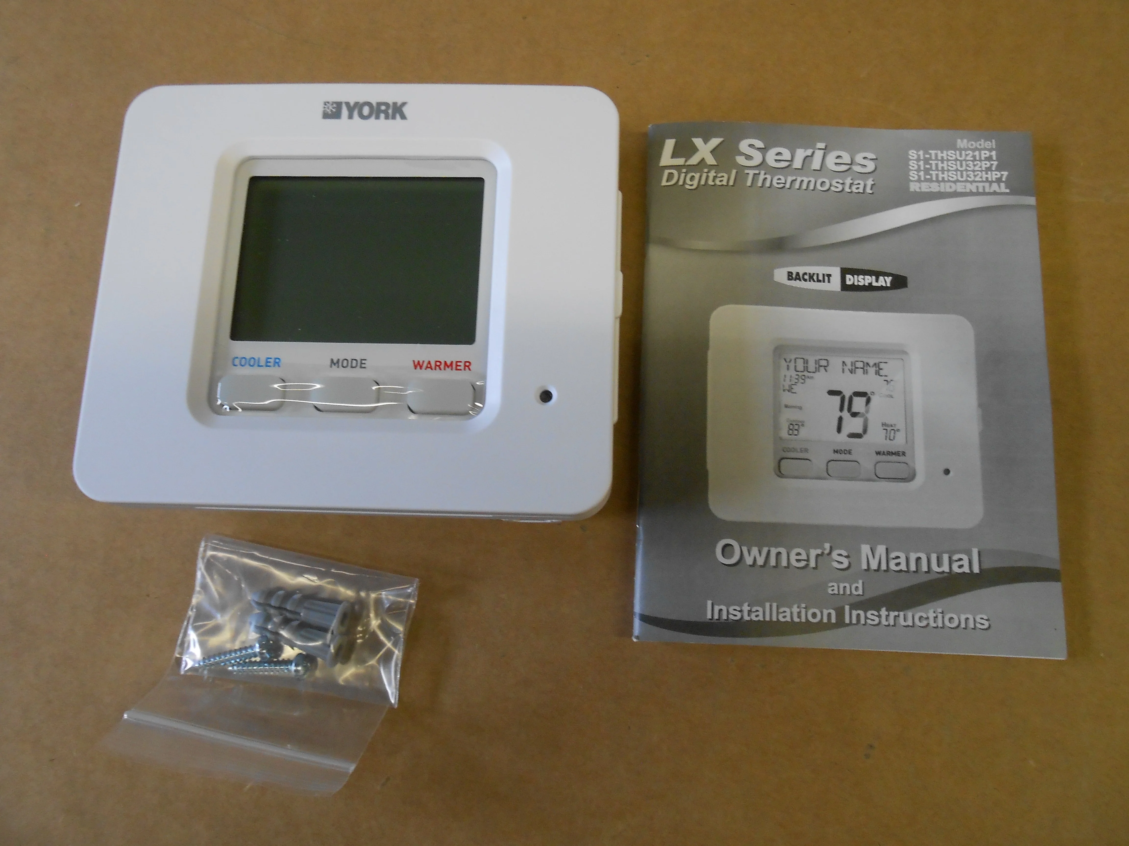 4-Heat/2-Cool Residential Digital Thermostat, 24V - Image 5