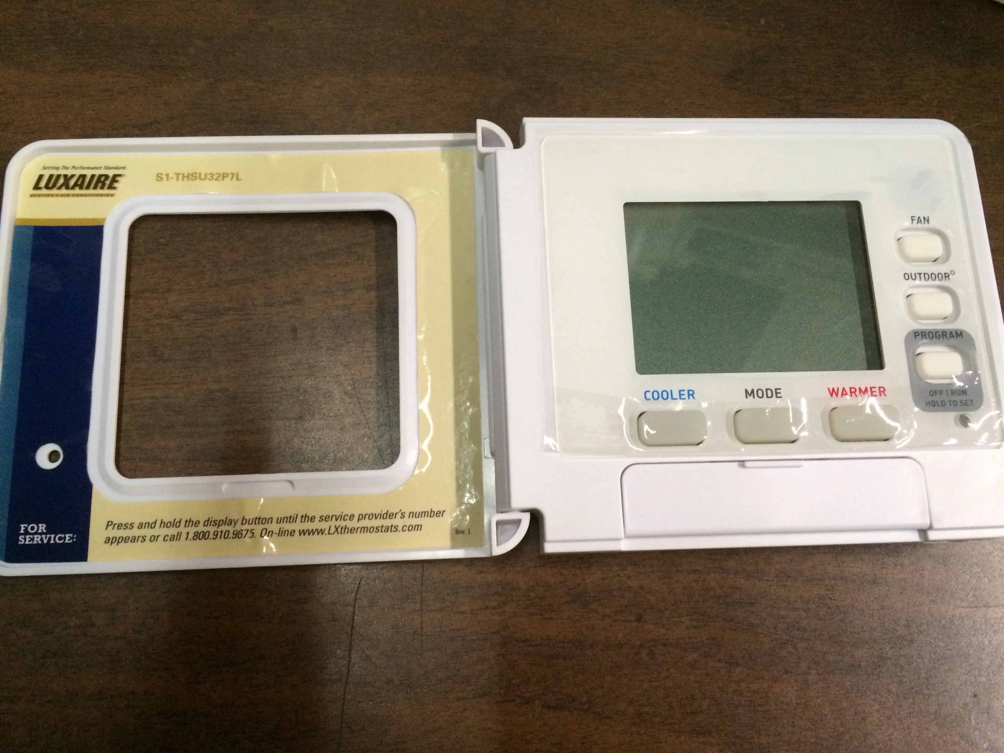4 Heat/2 Cool Programmable Digital Thermostat - Image 3