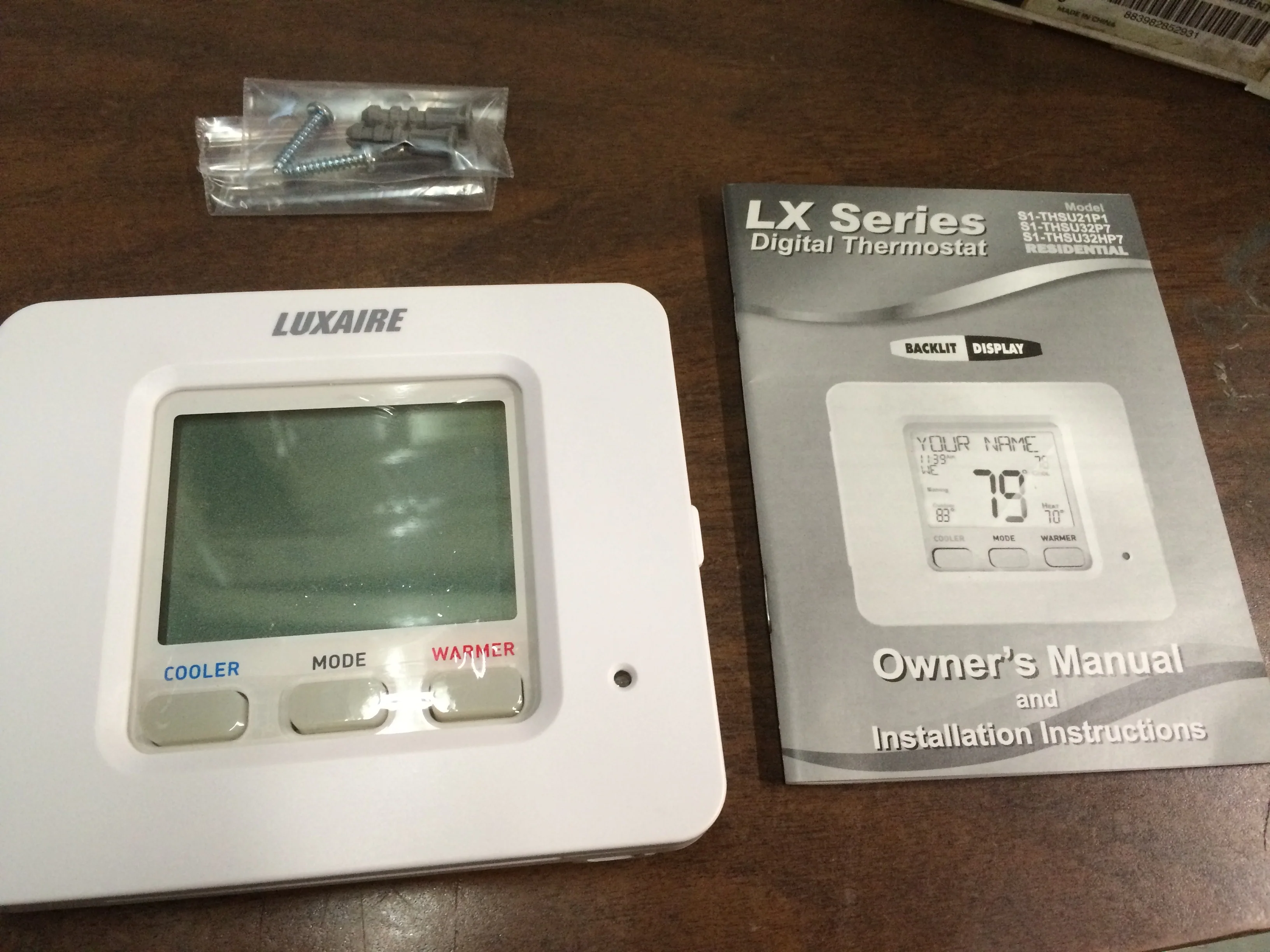 4 Heat/2 Cool Programmable Digital Thermostat - Image 7