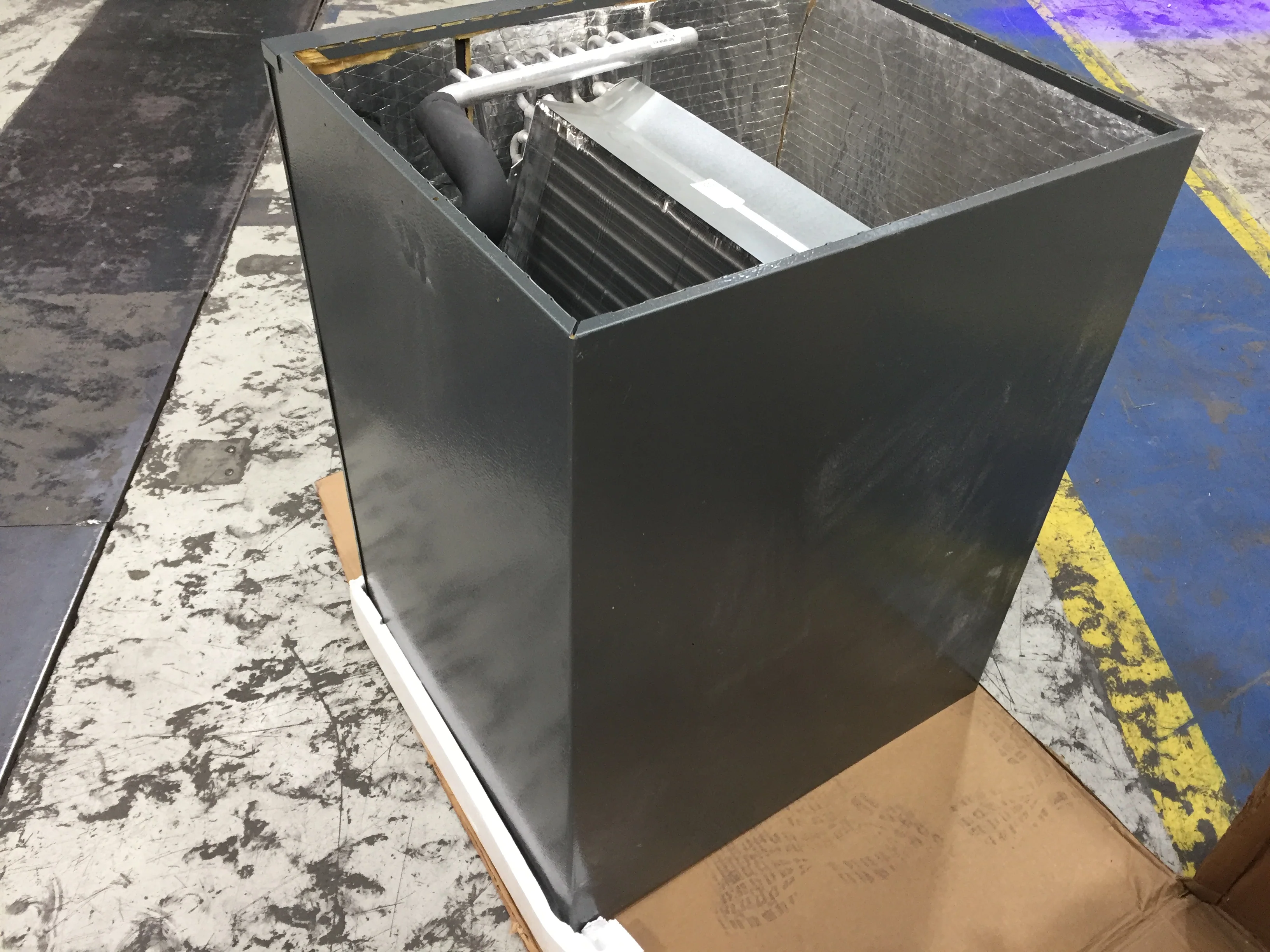 4 Ton AC/HP Upflow/Downflow Cased A Coil R-22 Or R-410A - Image 3