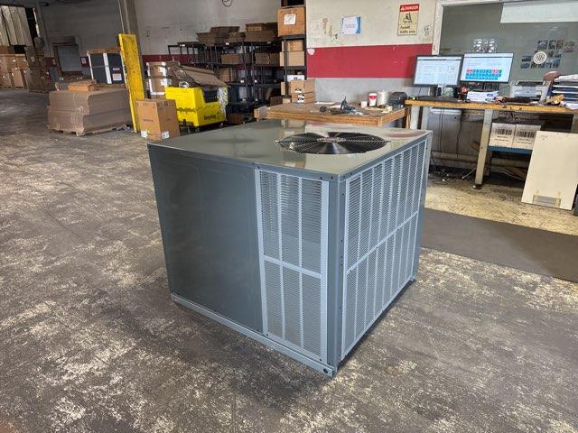 4 Ton Low NOx 1-Stg Convertible Natural Gas/Electric Packaged Unit, 13.4 SEER2, 208-230/60/1, R410A - Image 2