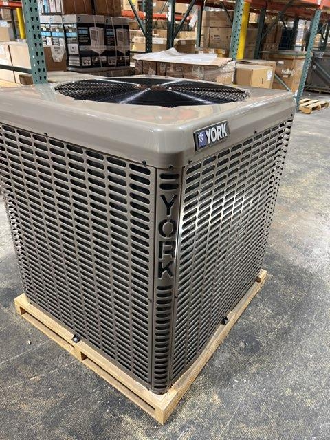 4 Ton Split-System Heat Pump 208-230/60/1 R410A 14 SEER - Image 2