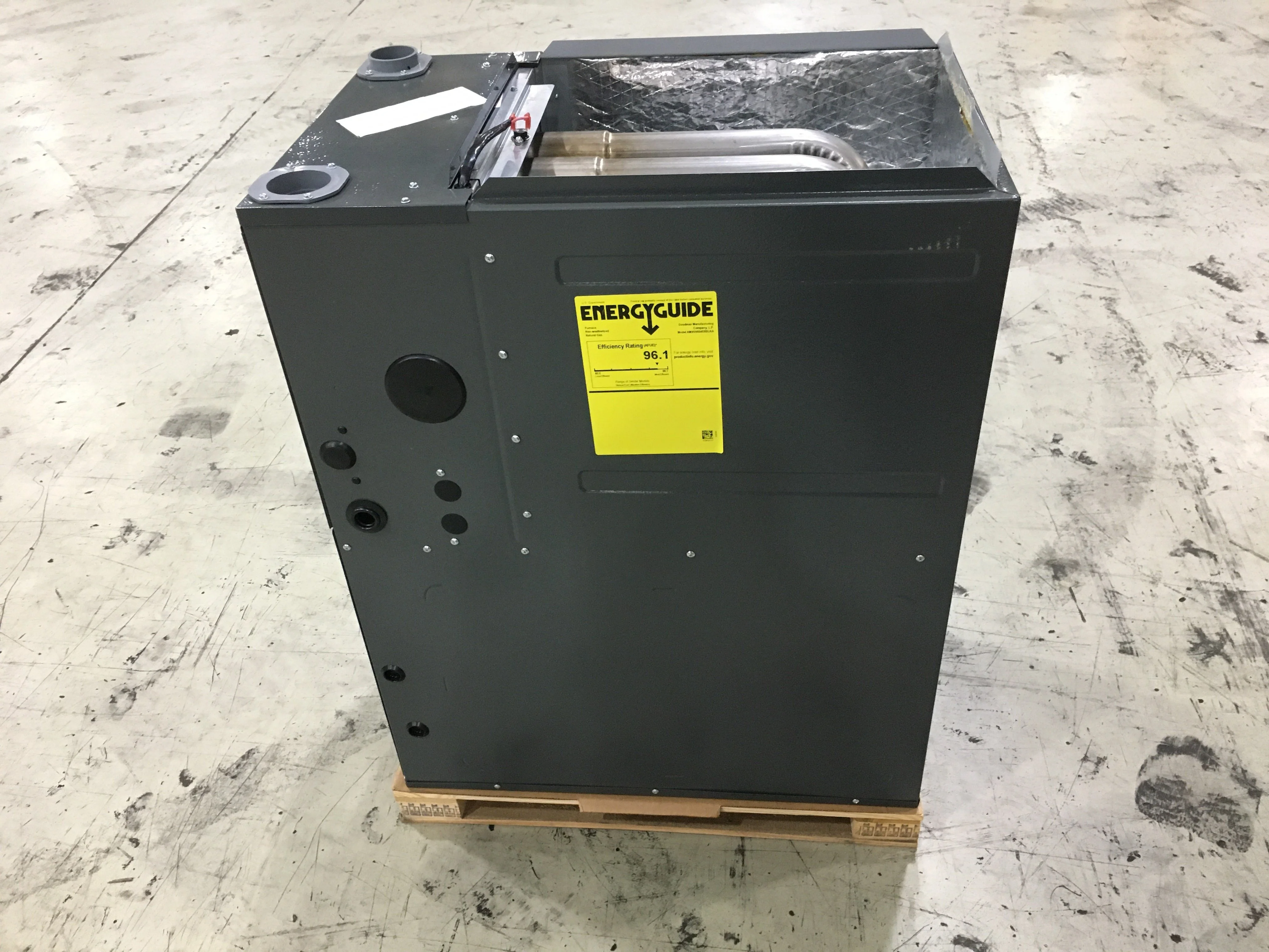 40,000 BTU 1-Stg Up/Horz Natural Gas Furnace 96% and 1.5 Ton Up/Down Cased N Coil and 24V Thermostat - Image 4