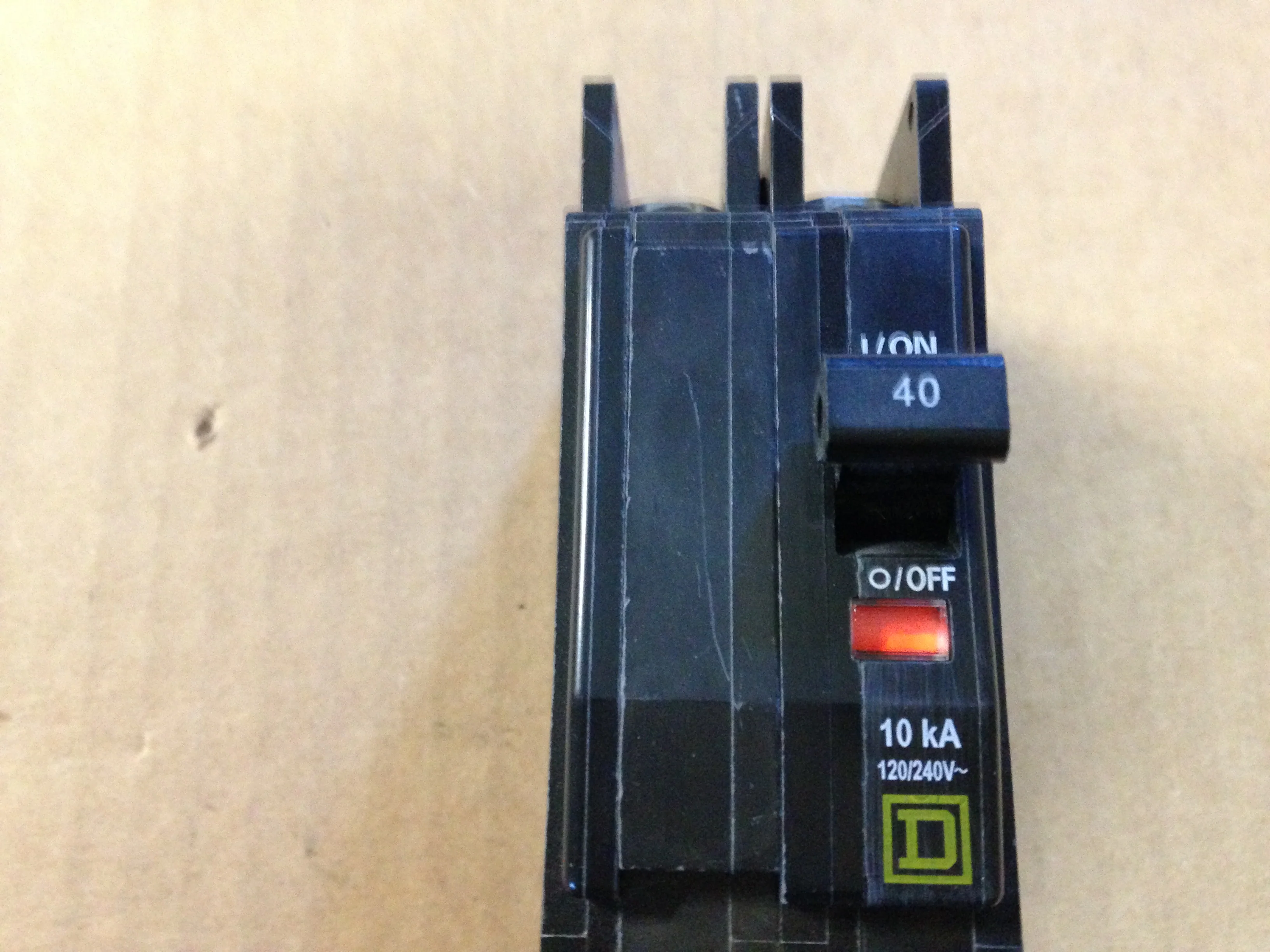 40 Amp 2 Pole Dual Circuit Breaker, 120/240 - Image 5