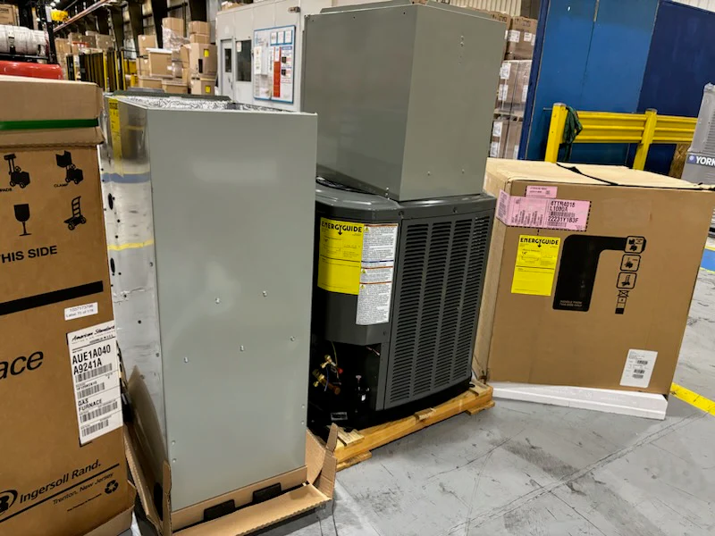 40,000 BTU Upflow/Horizontal 80% Furnace, 1.5 Ton 14 Seer Air Conditioner And 1.5 Ton Evap Coil - Image 3