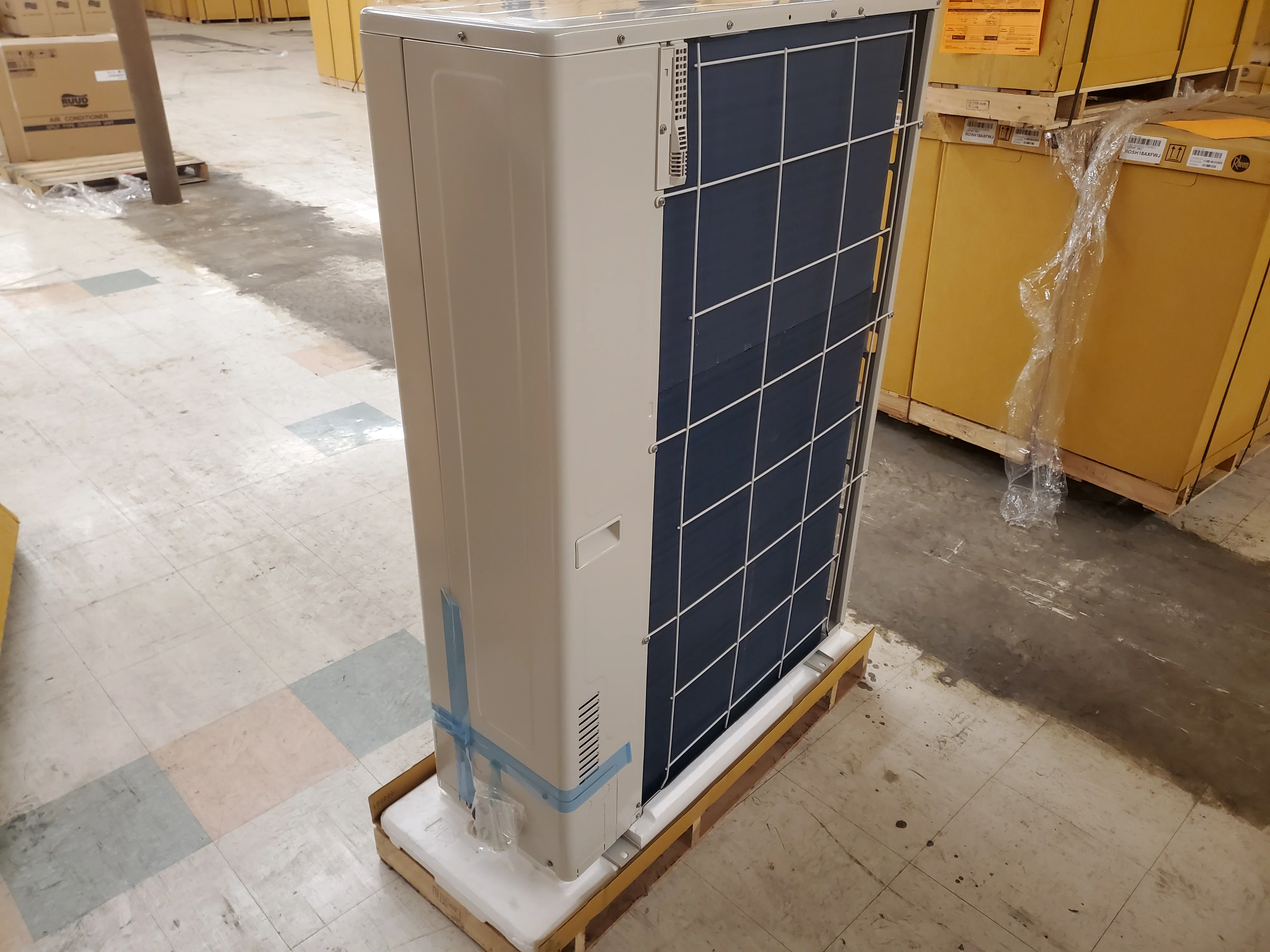 42,000 Btu Classic" Series Single-Zone Inverter Outdoor Mini-Split Heat Pump Unit - Image 4