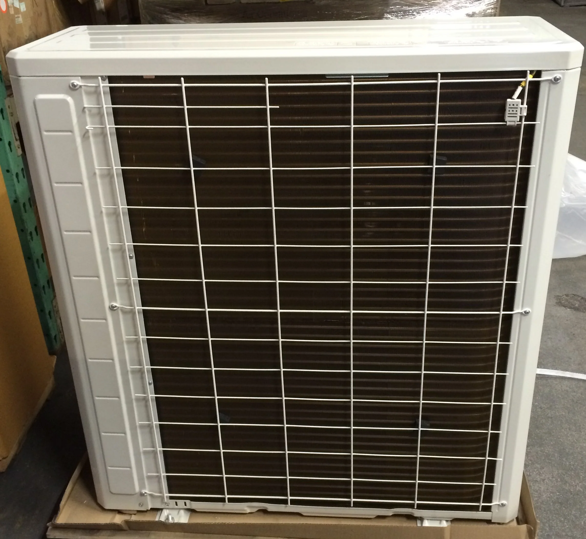 42,000 BTU Multi-Zone Inverter Outdoor Mini-Split Heat Pump; 16 SEER, 208-230/60/1, R-410A - Image 2