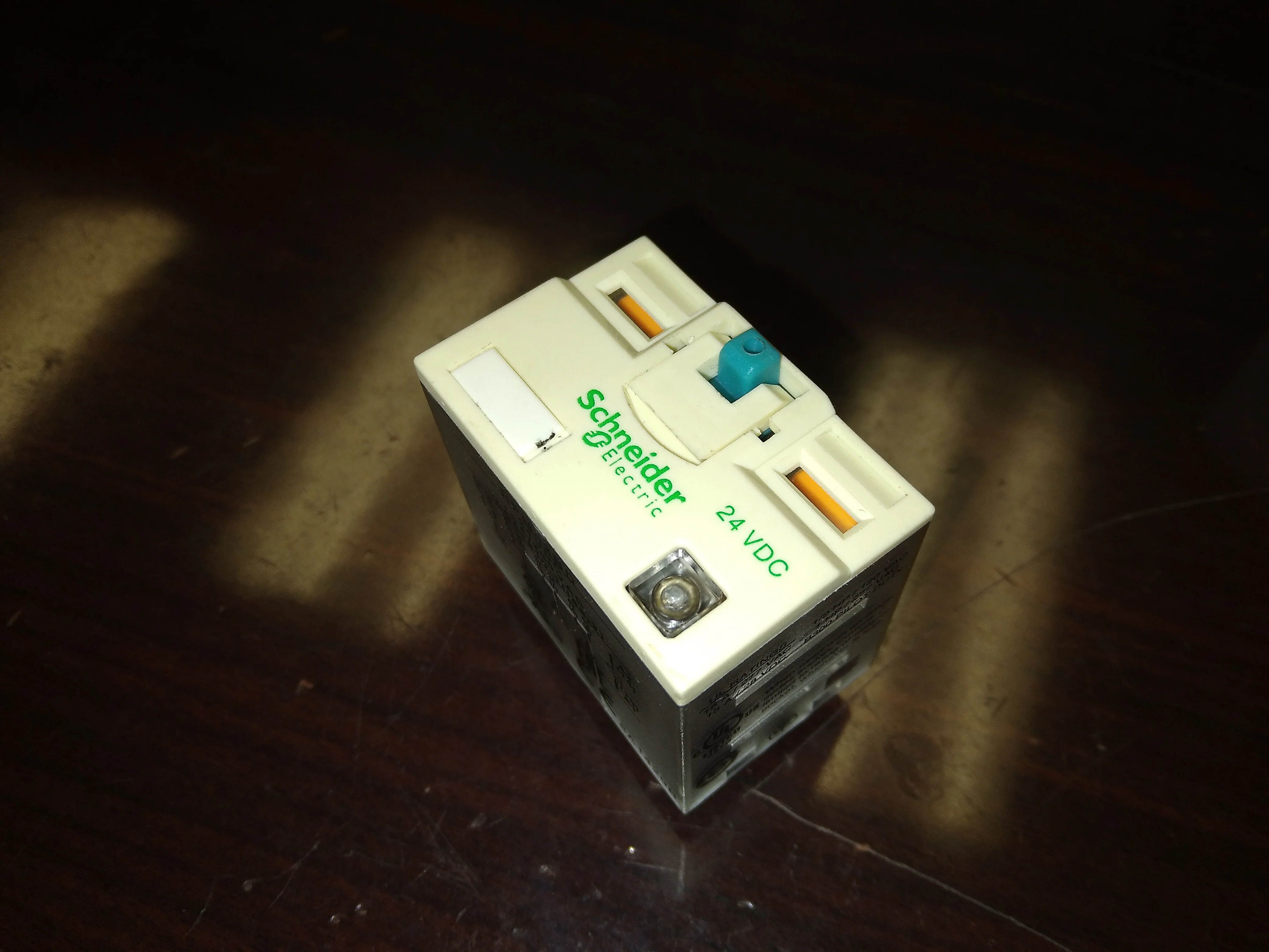 4PDT Relay 24 VDC 15 A - Image 3