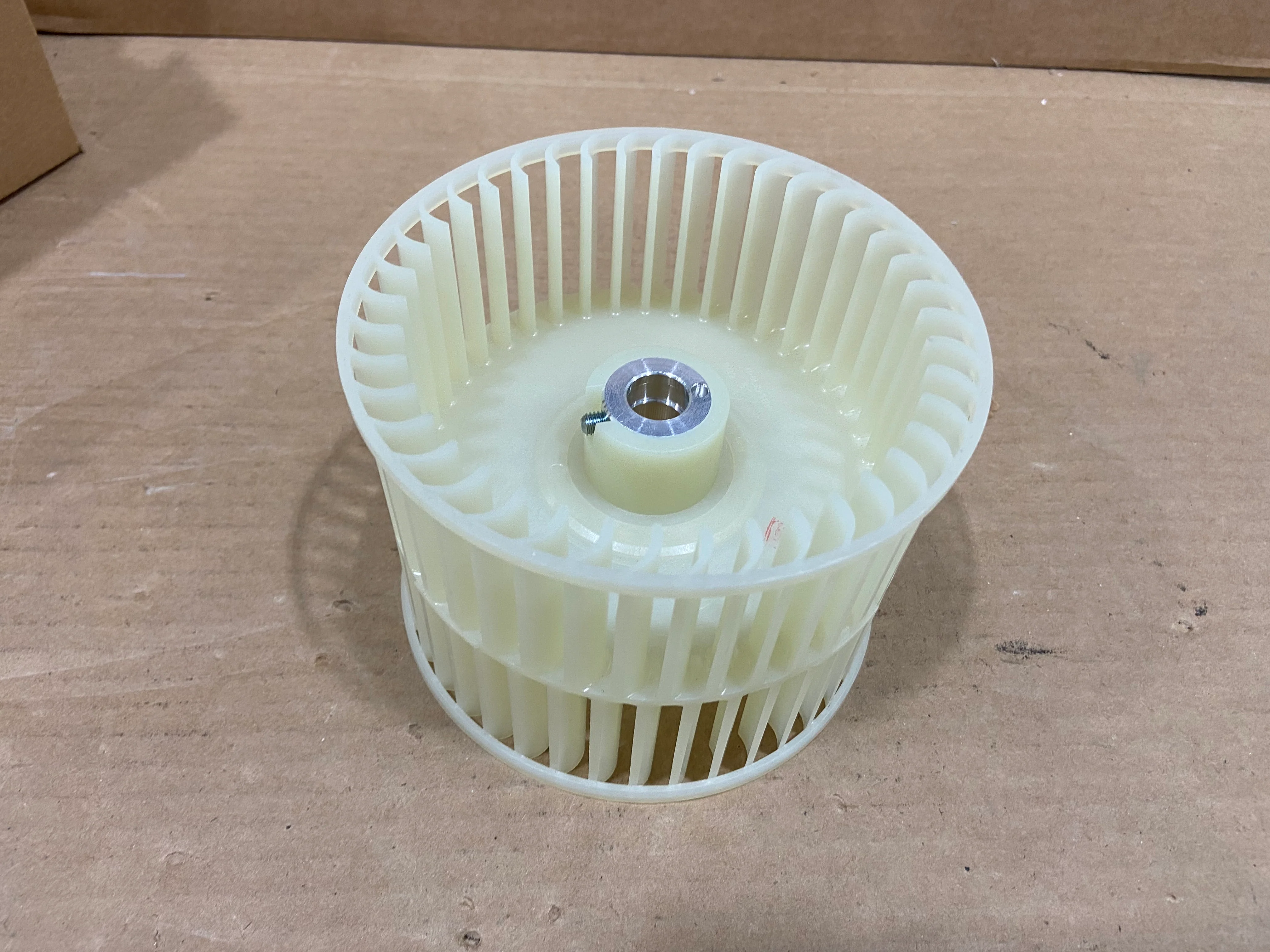 5 1/2" Diameter Blower Wheel 5/8" Bore - Image 3